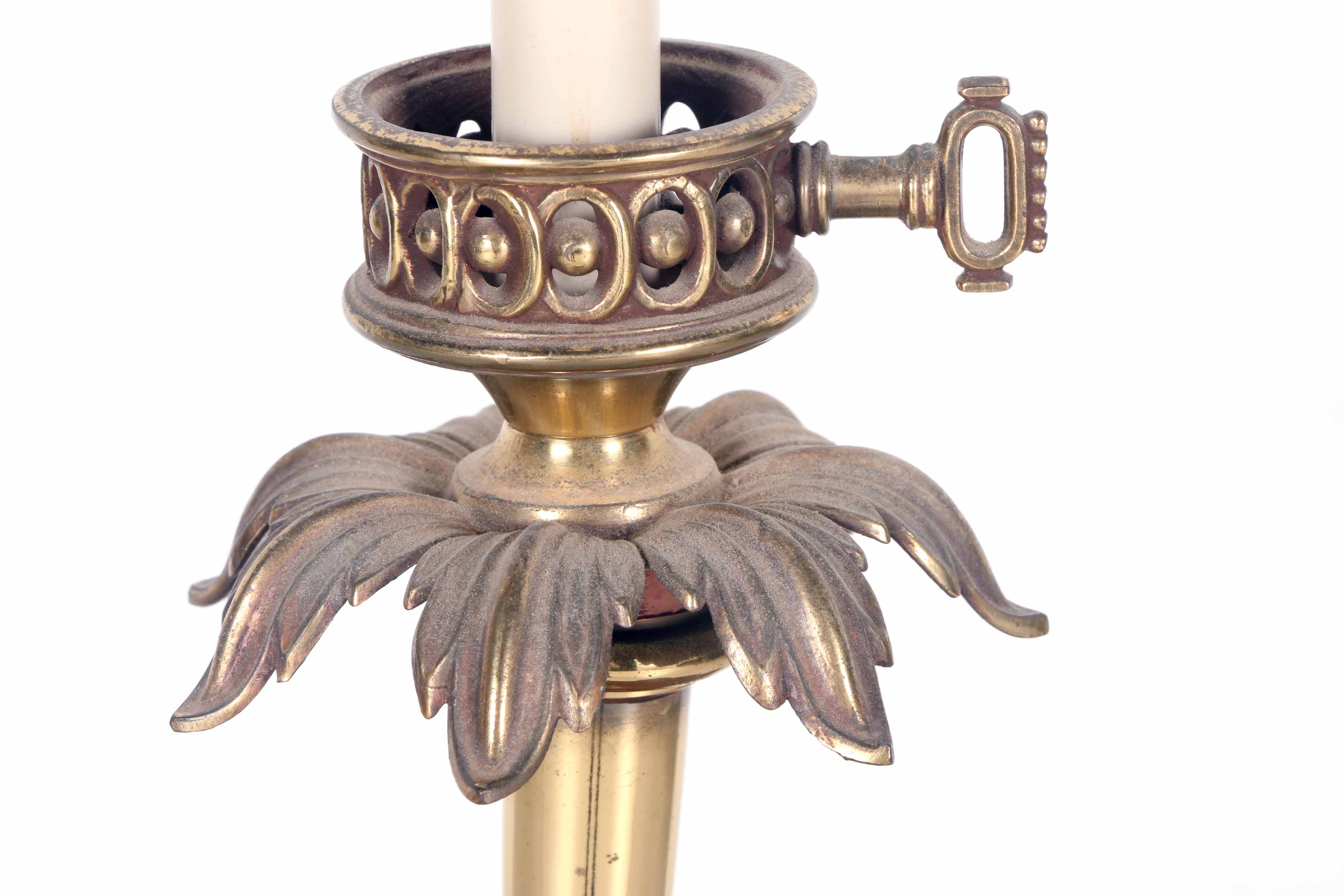 Mid-Century Table With Lamp