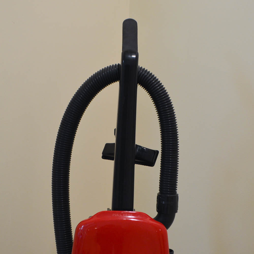 Dirt Devil Deluxe Vacuum Cleaner