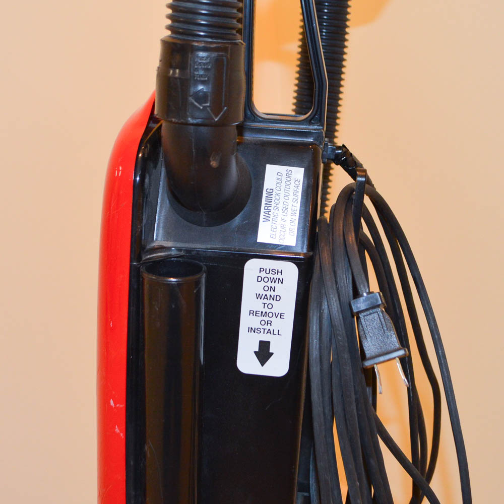Dirt Devil Deluxe Vacuum Cleaner