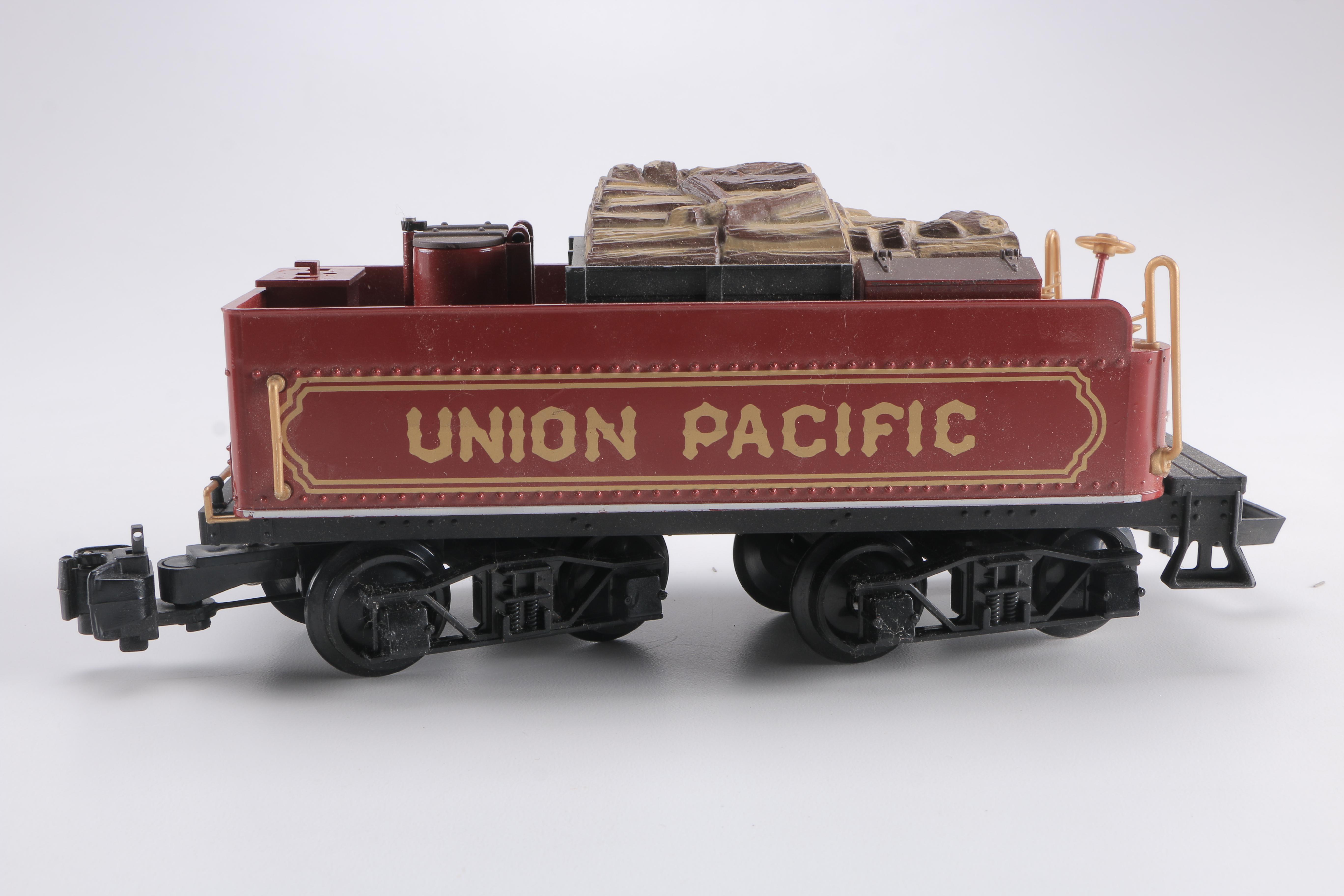 Paul Bunyan Babe Engine and Union Pacific Model Trains