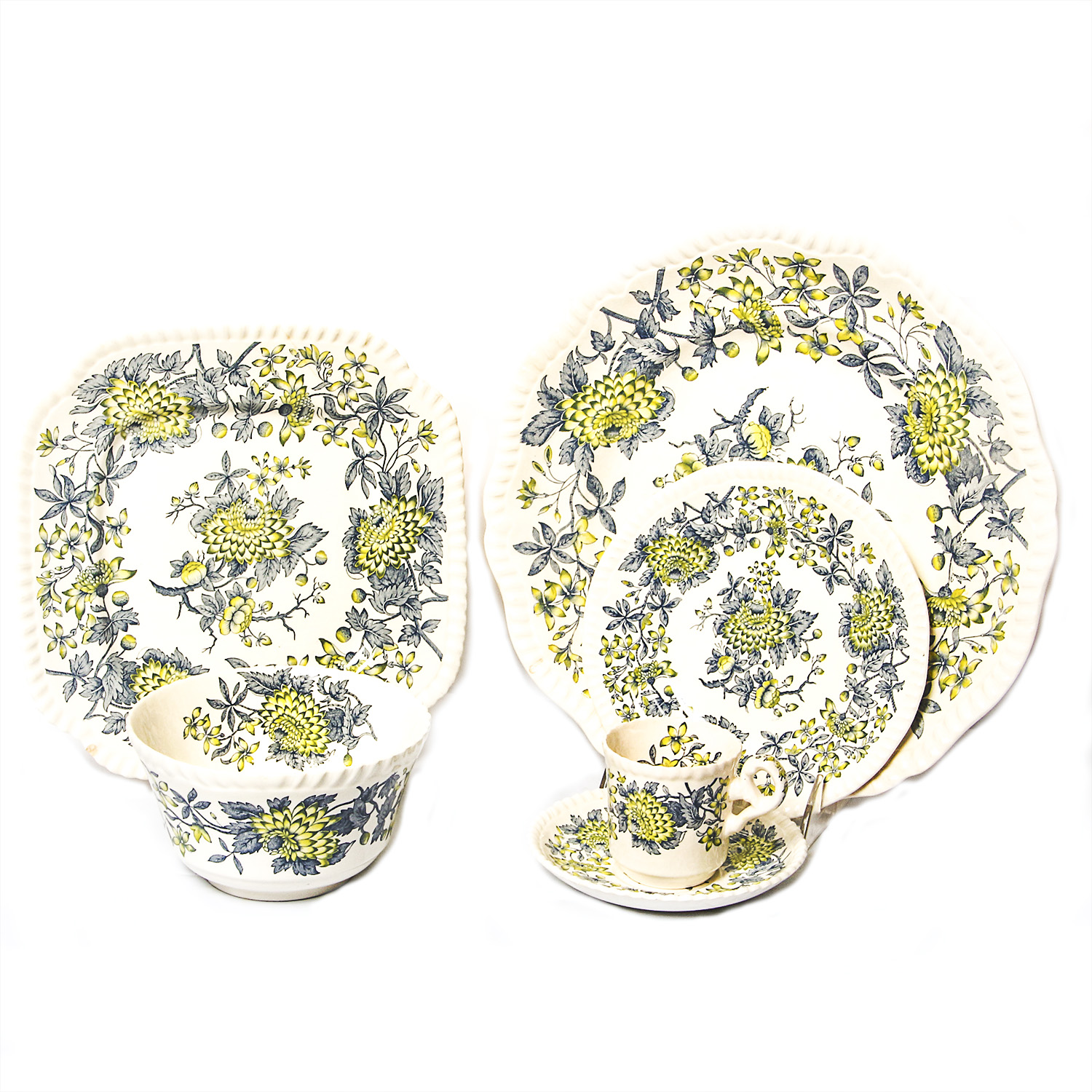 Set of Spode China in the "Spode's Aster" Pattern