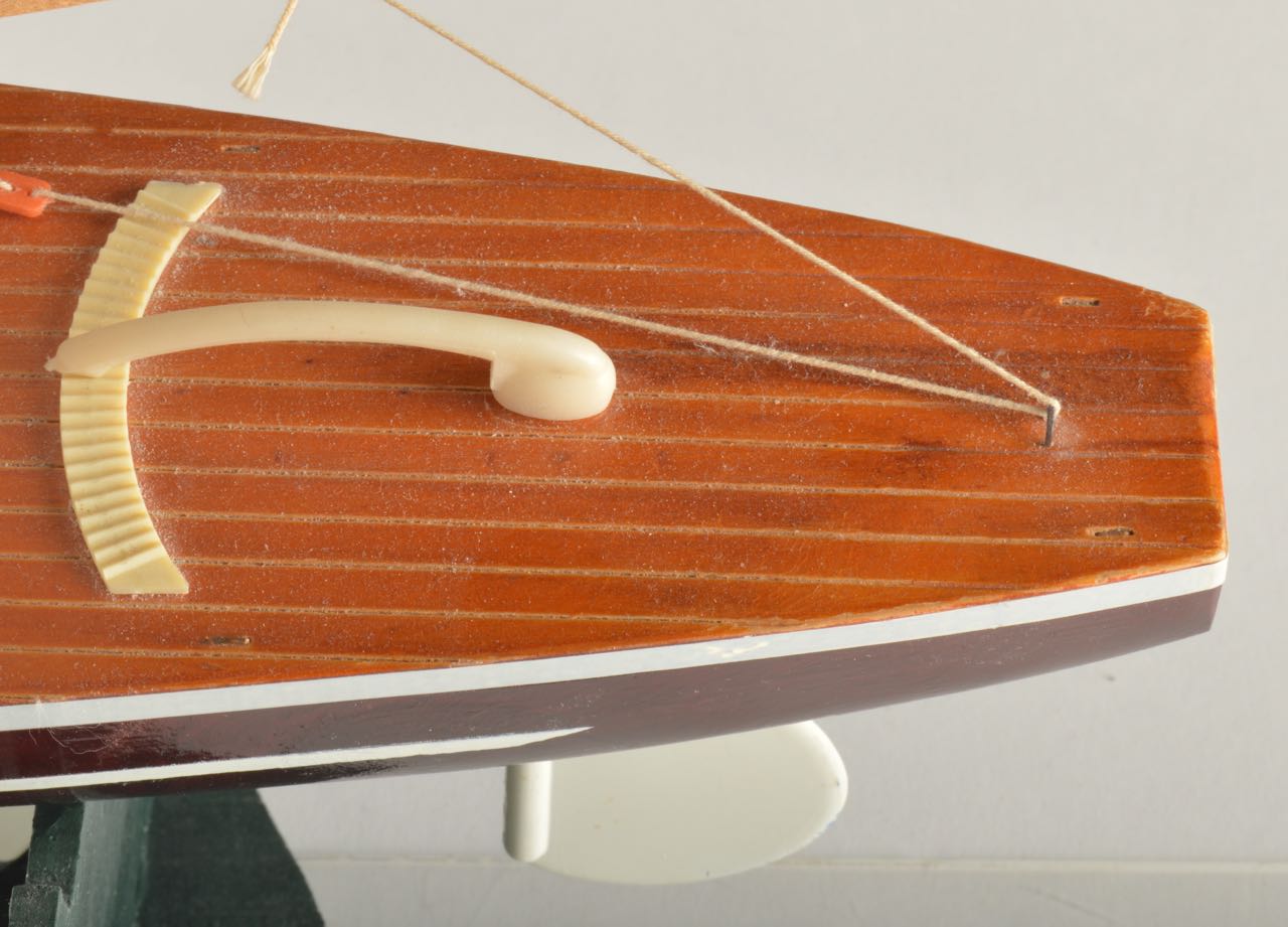 Vintage "Giner-Yacht" Fractional Rig Sloop Pond Yacht with Stand