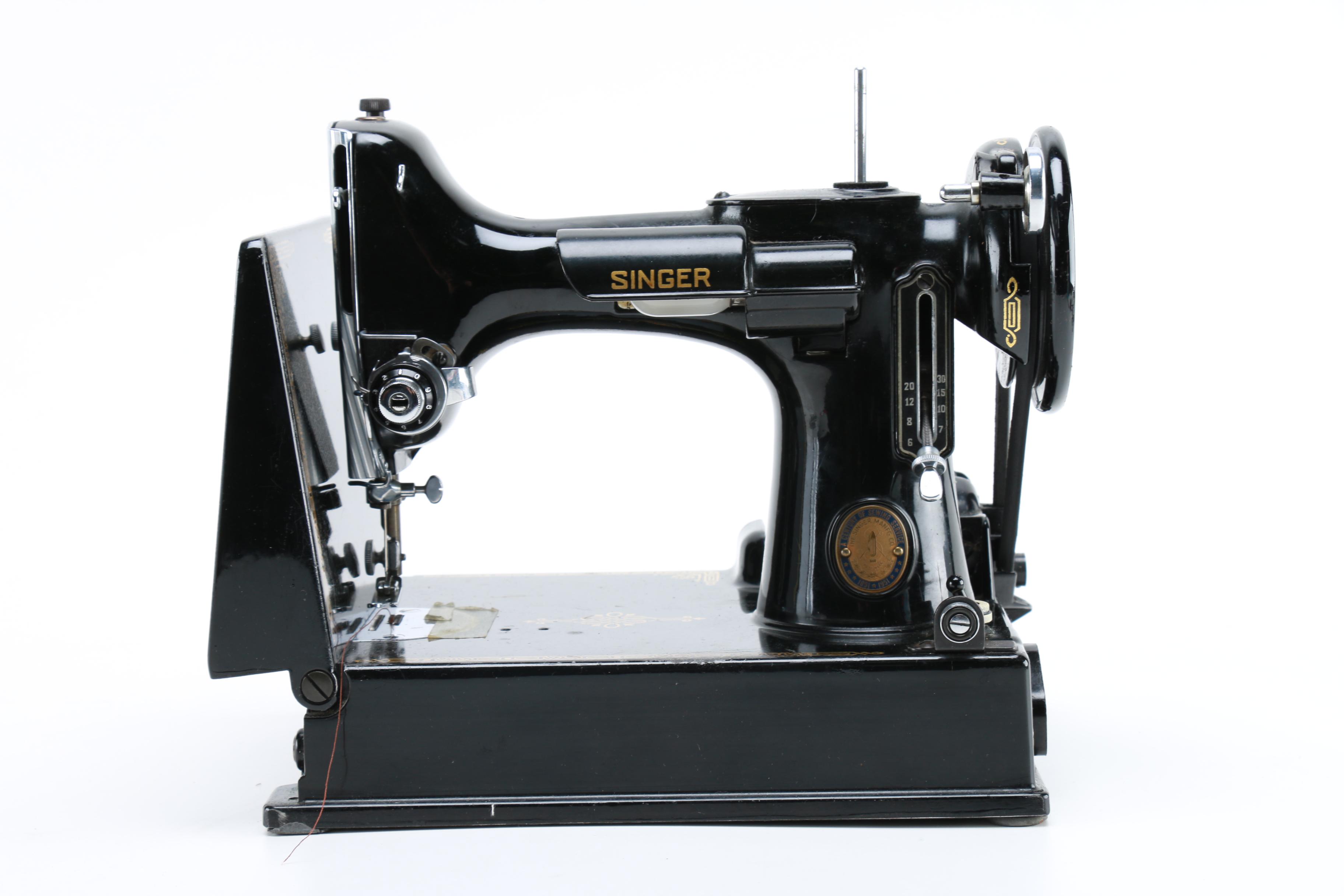 Singer Featherweight 221K Portable Sewing Machine