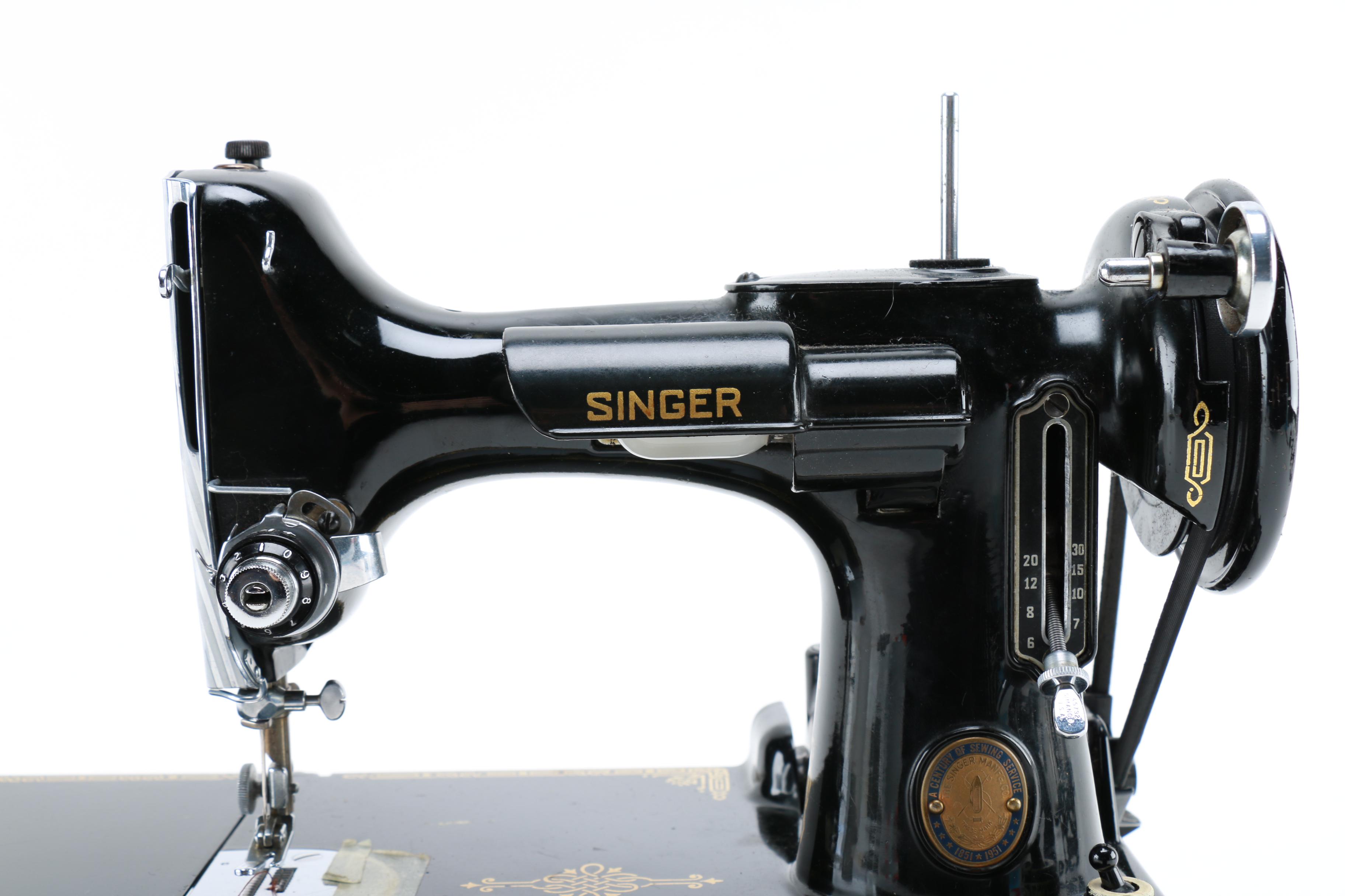 Singer Featherweight 221K Portable Sewing Machine