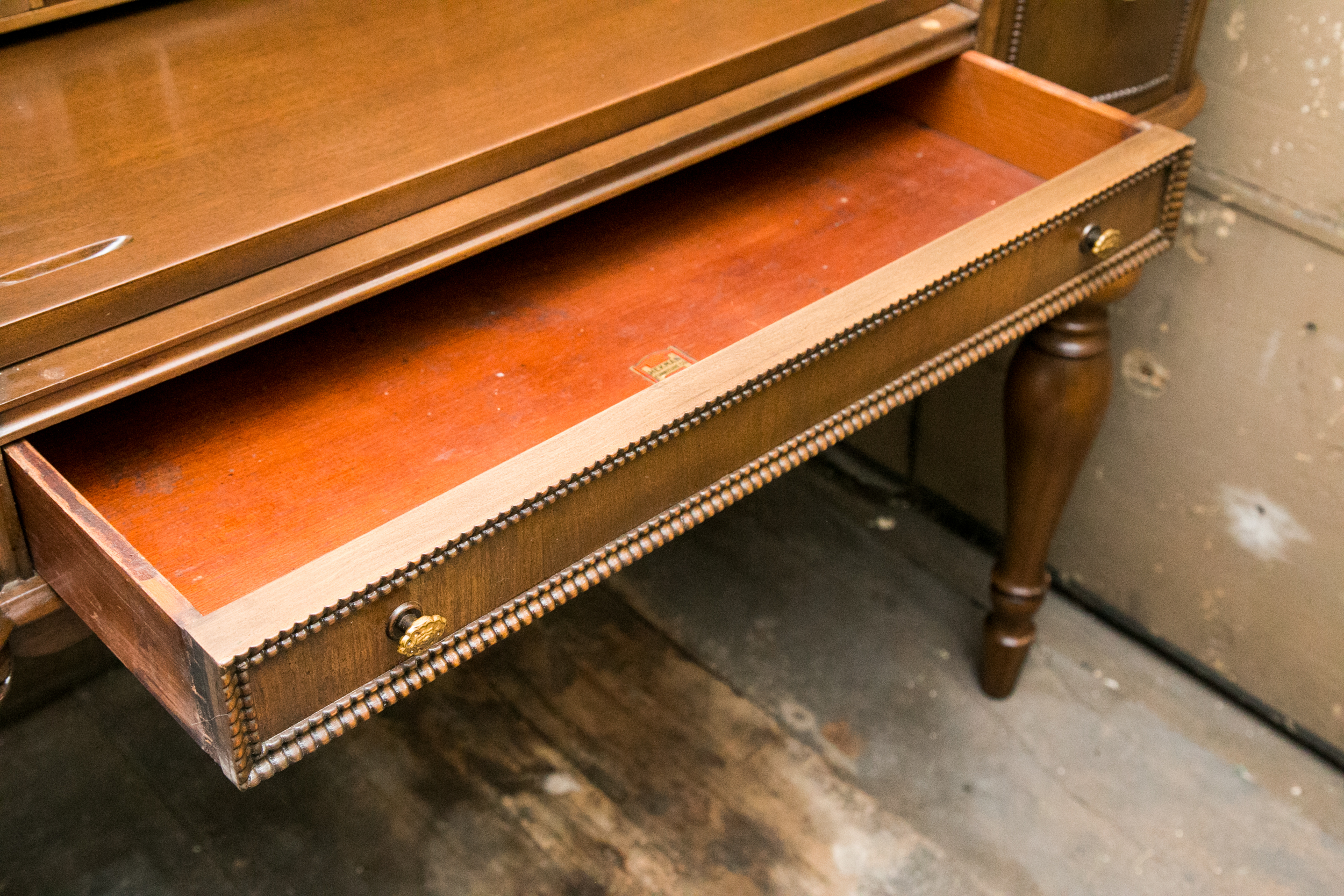 Hekman Vintage Spinet Desk