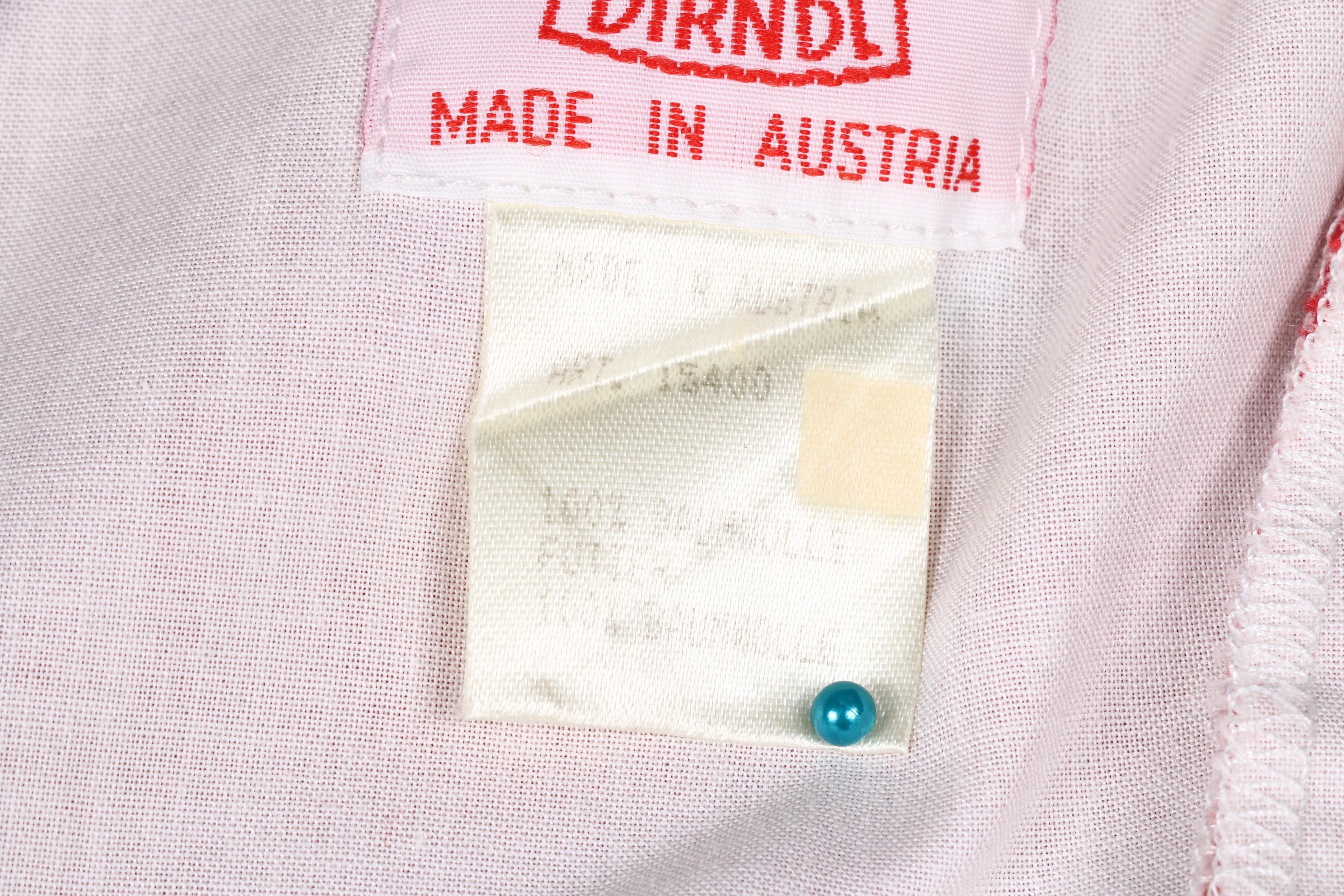 Austrian Dirndl Dresses With Aprons