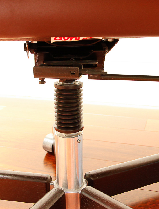 Dyrlund Leather Executive Office Chair