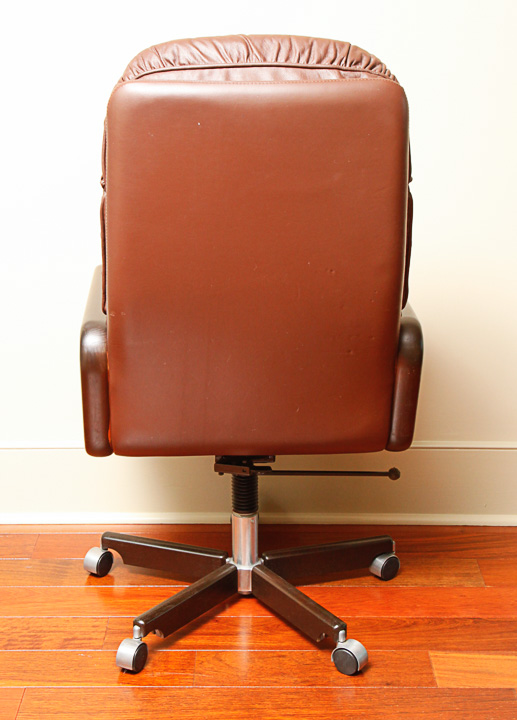 Dyrlund Leather Executive Office Chair