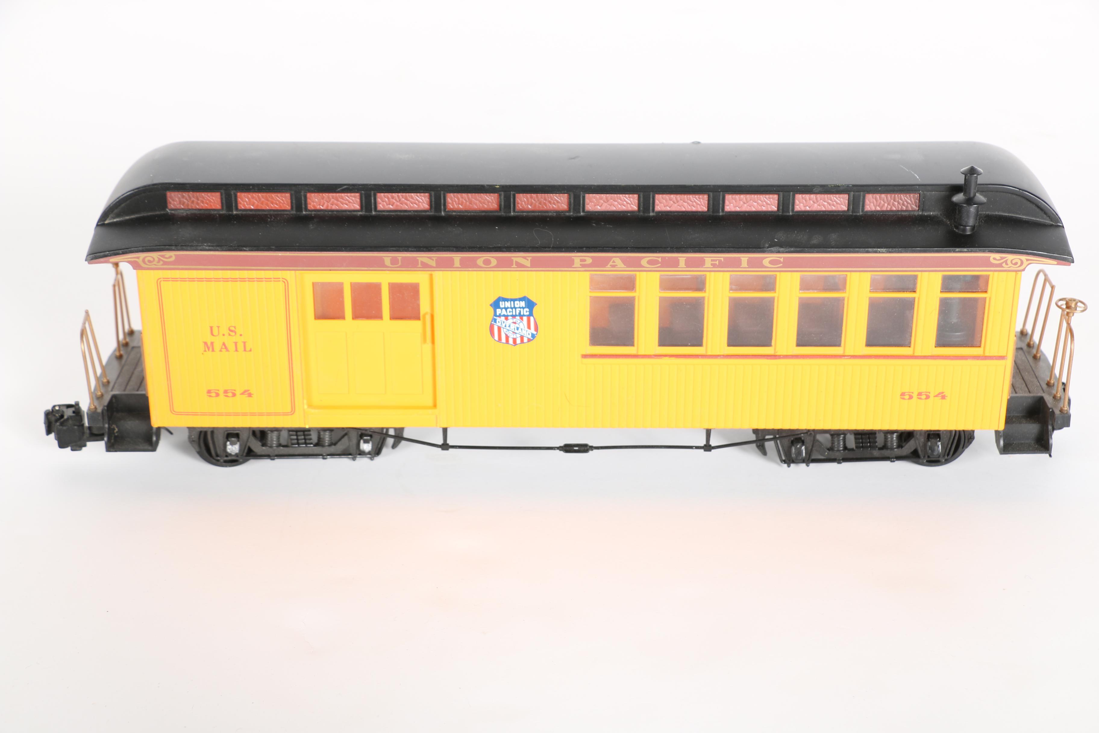 G Scale Railcars Featuring Bachmann