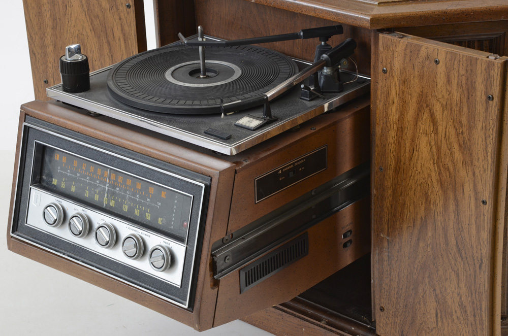 Mid-Century Mediterranean Style Octagonal Stereo Table