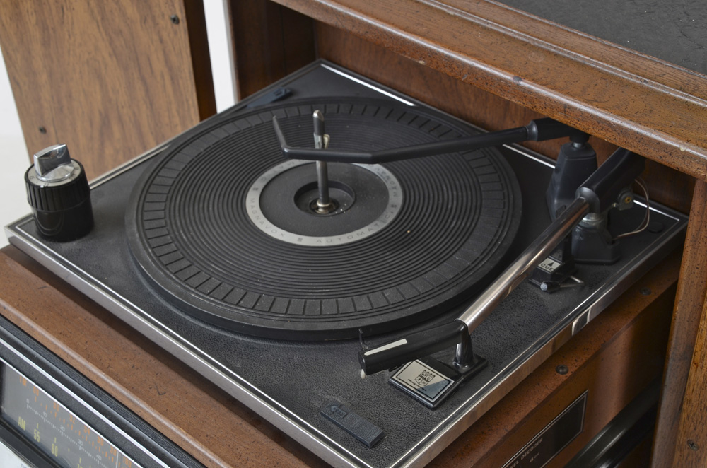 Mid-Century Mediterranean Style Octagonal Stereo Table