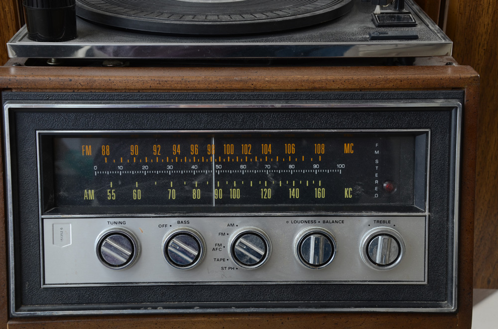 Mid-Century Mediterranean Style Octagonal Stereo Table