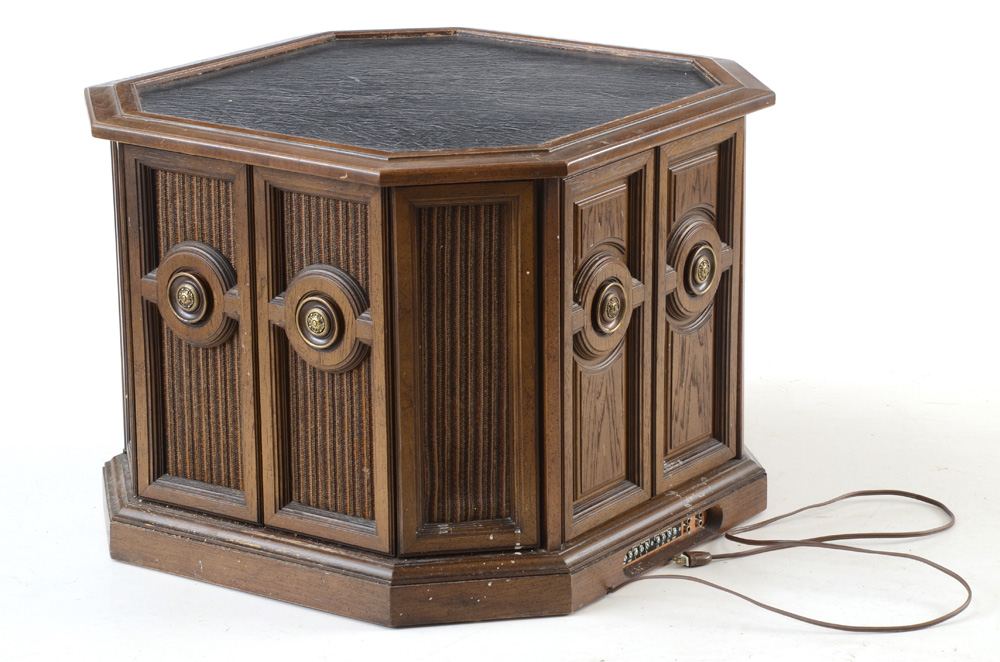 Mid-Century Mediterranean Style Octagonal Stereo Table