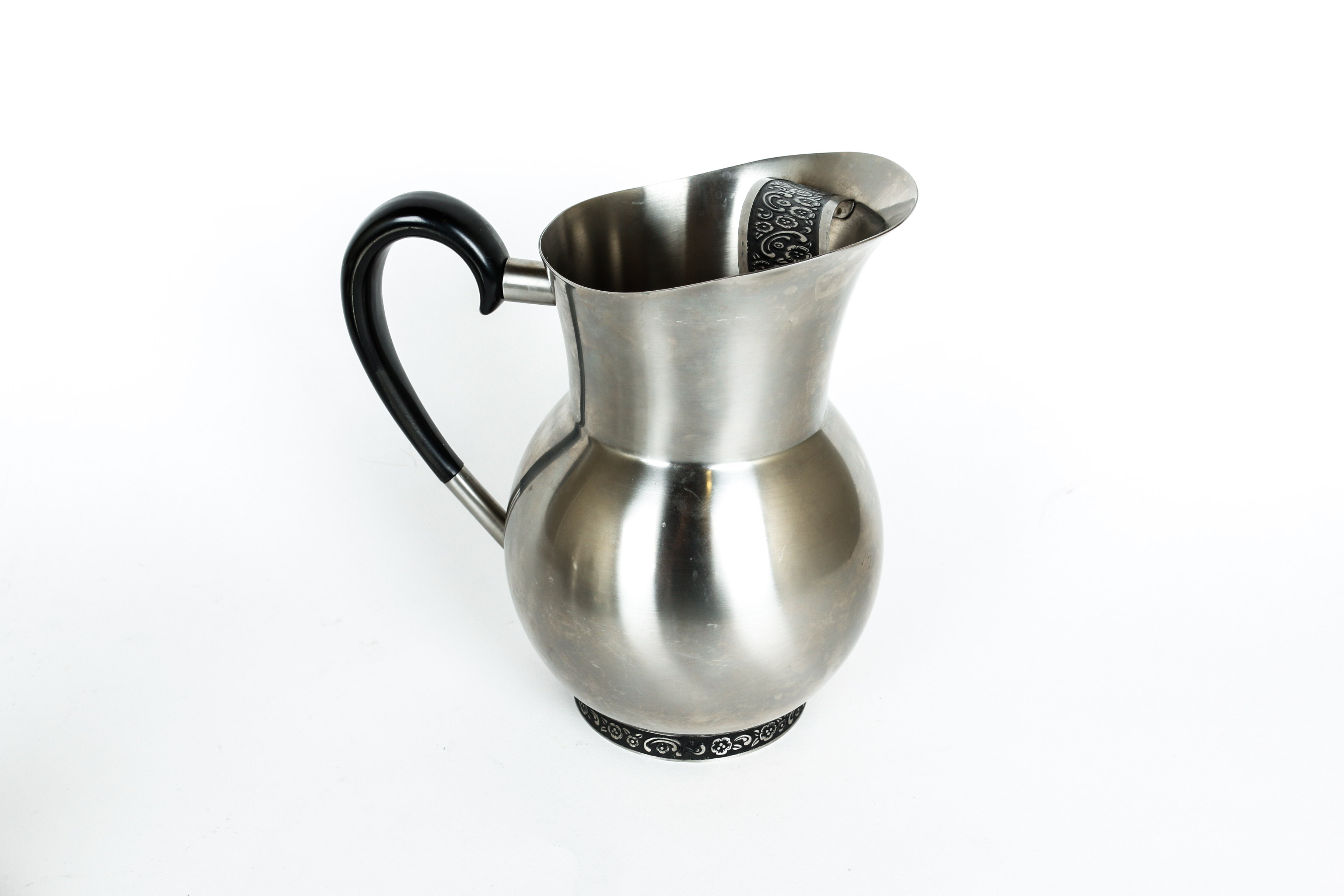 Selection of Oneida Stainless Serving Dishes