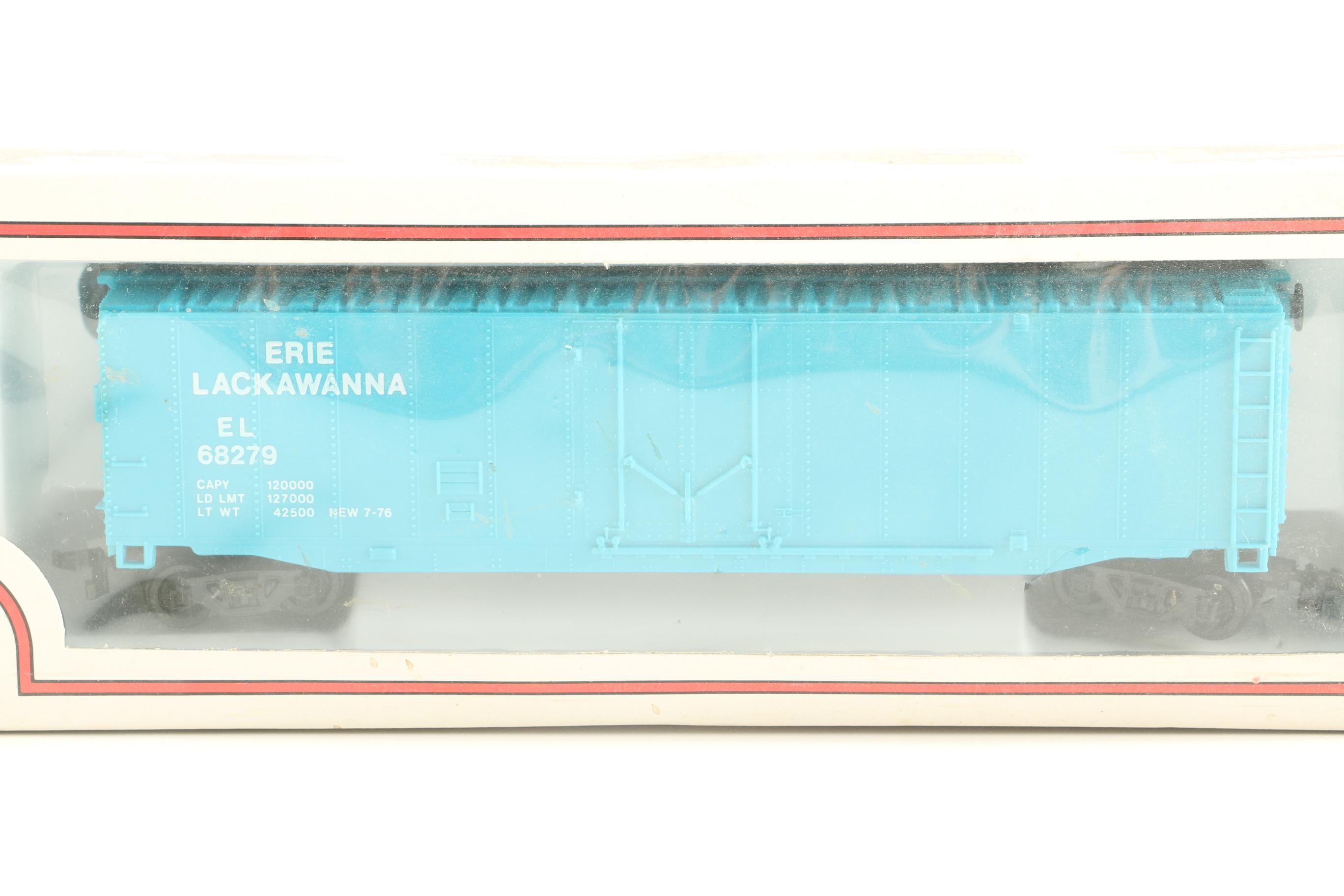 Assortment of Bachmann HO Scale Model Train Cars