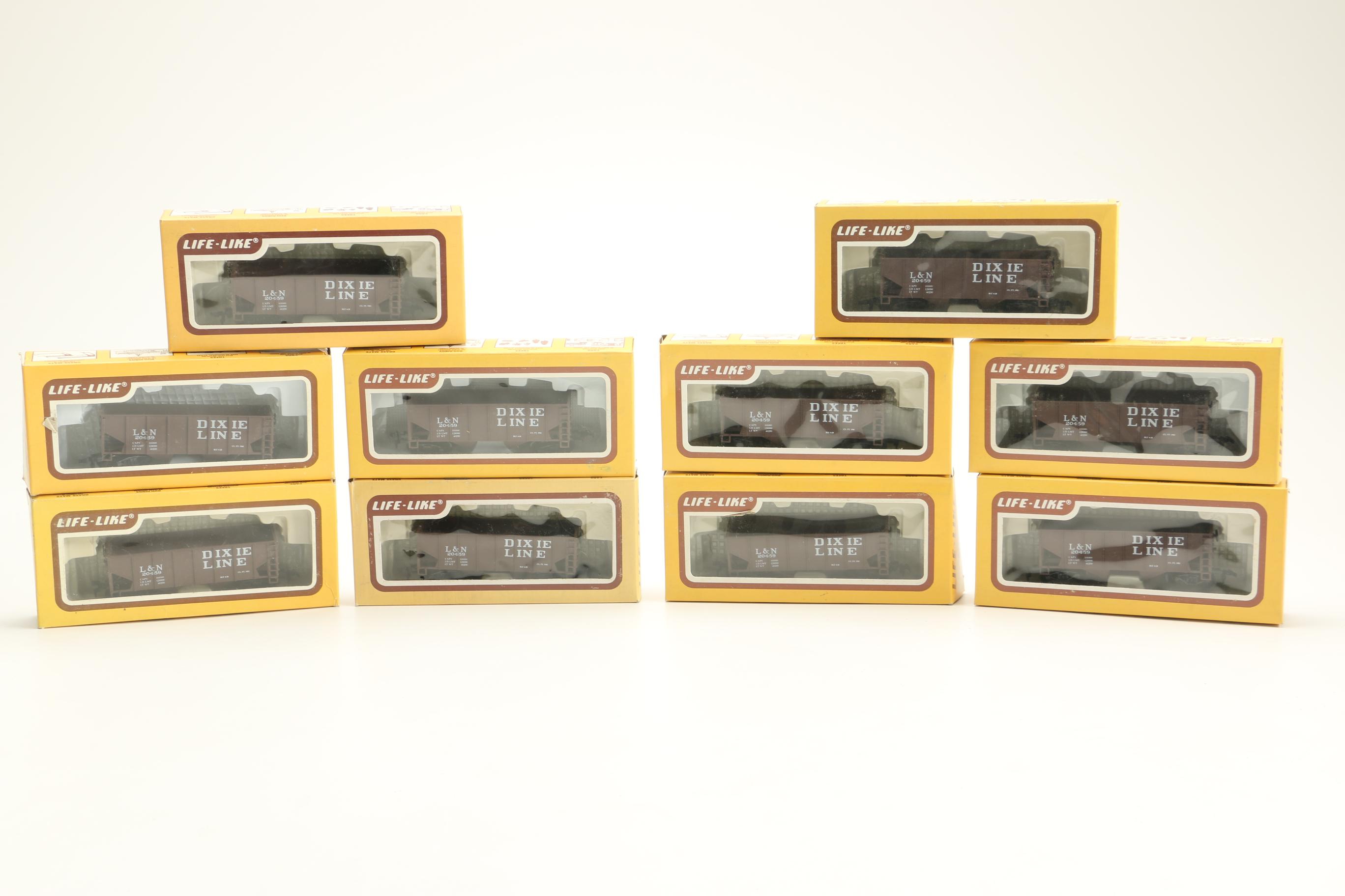 Life-Like Model Trains