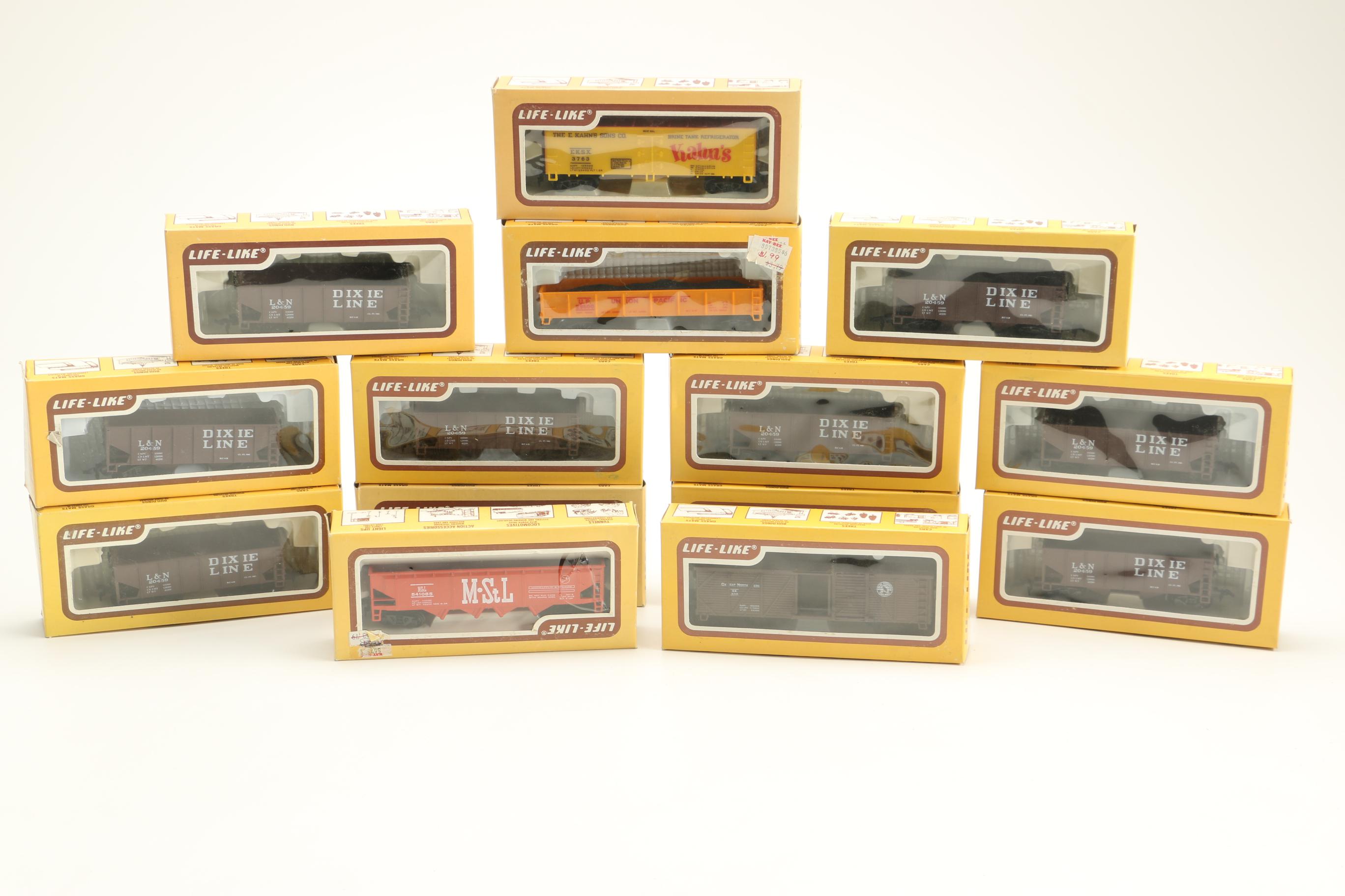 Life-Like Model Trains