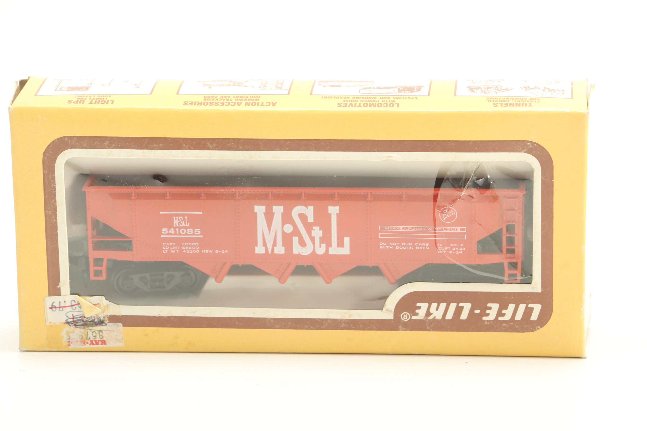 Life-Like Model Trains