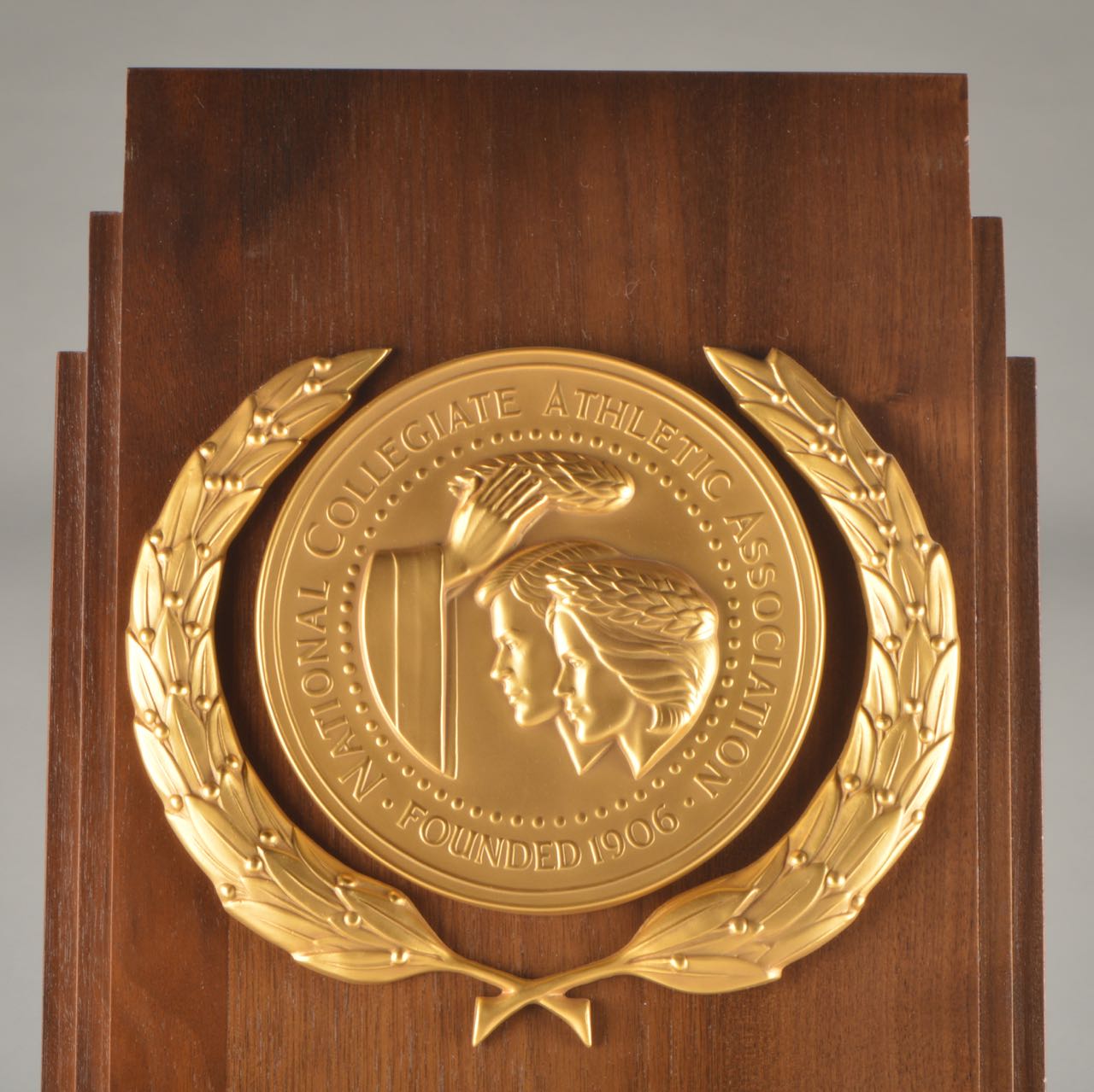 Commemorative Reproduction 1998 NCAA Men's Basketball Championship Trophy