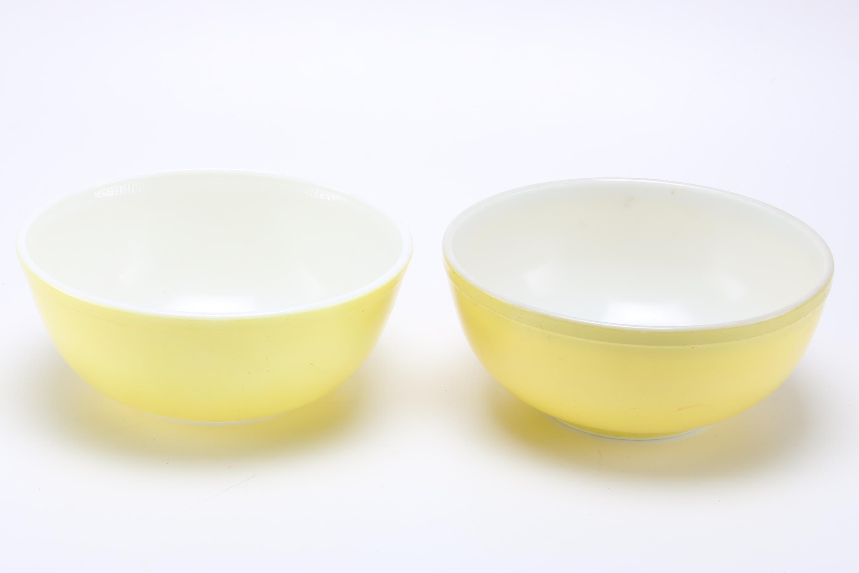 Assorted Vintage Pyrex Bakeware