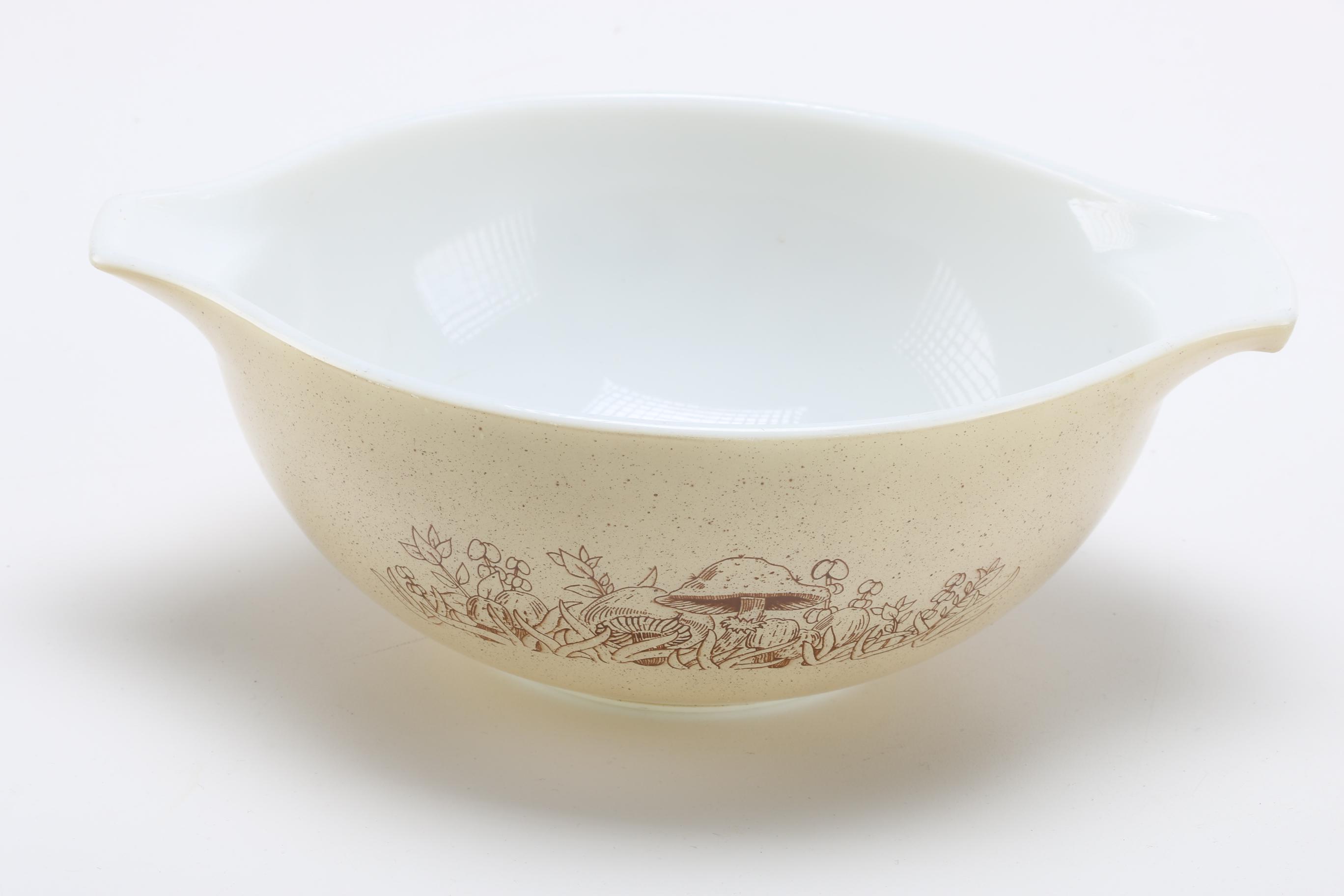 Assorted Vintage Pyrex Bakeware