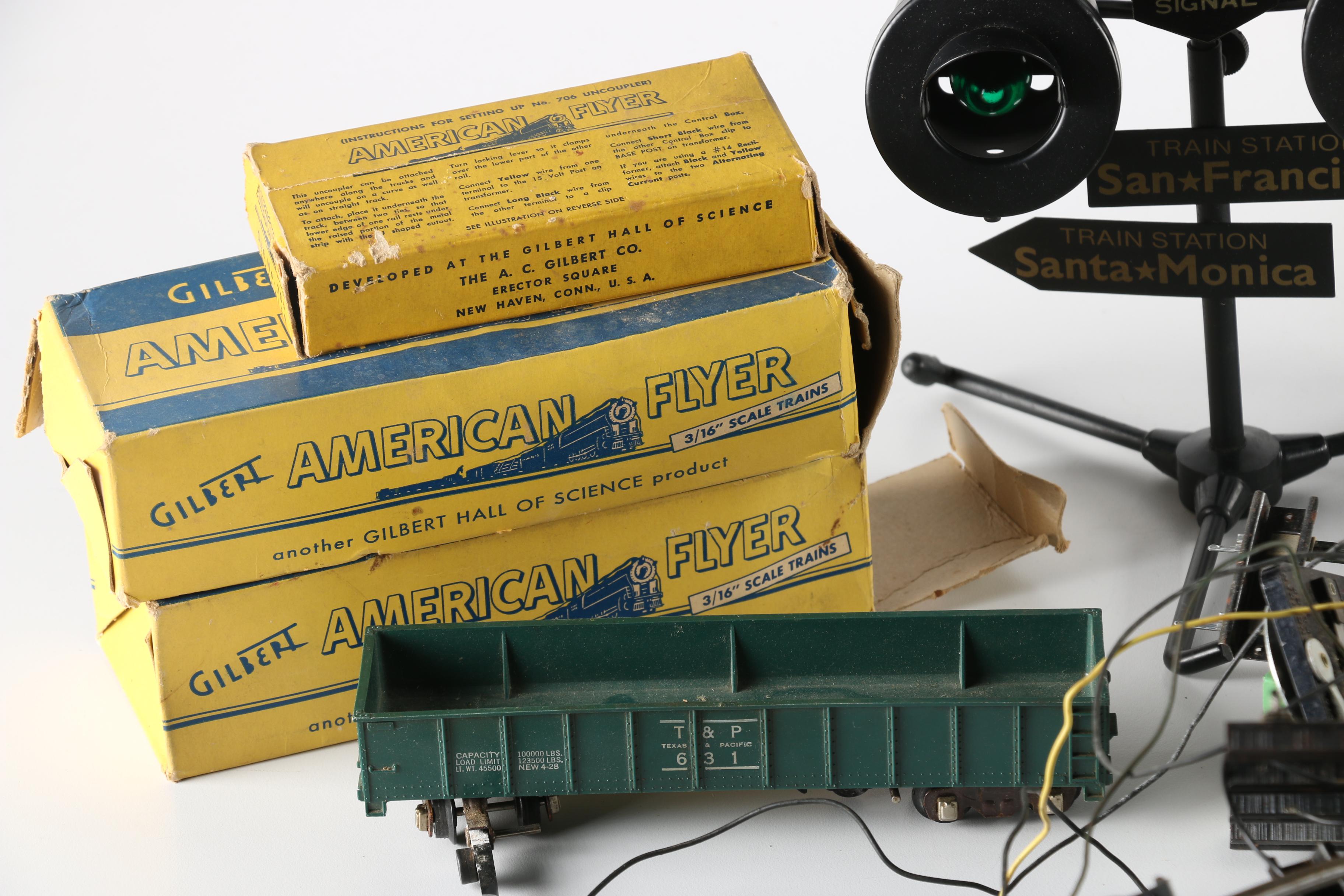 Vintage "American Flyer" 3/16" Train Set and Packaging