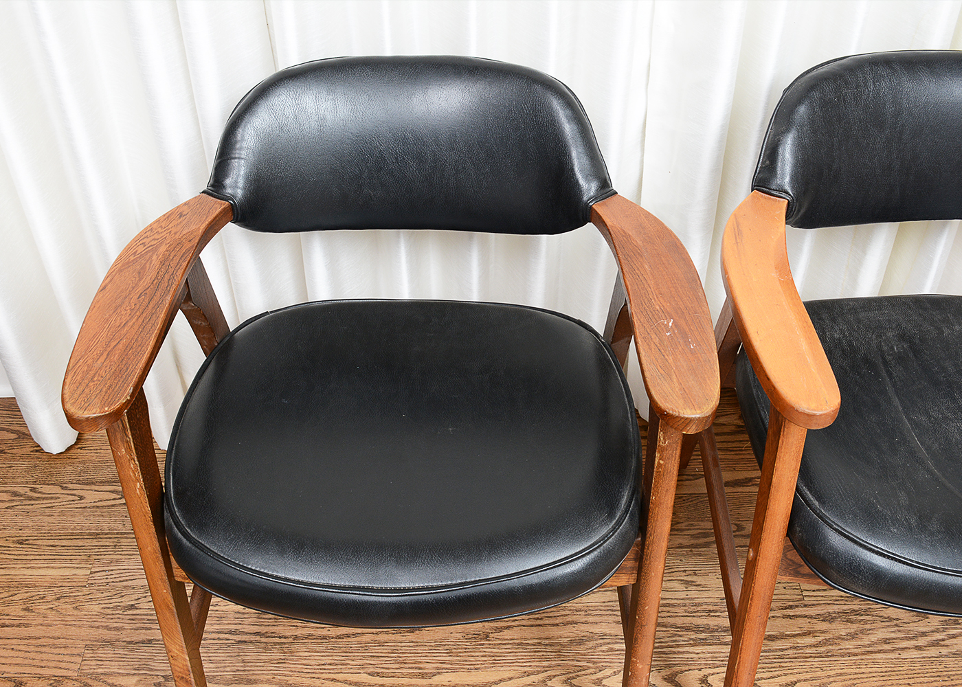 Two Early 1960s Murphy Miller Mid Century Modern Chairs