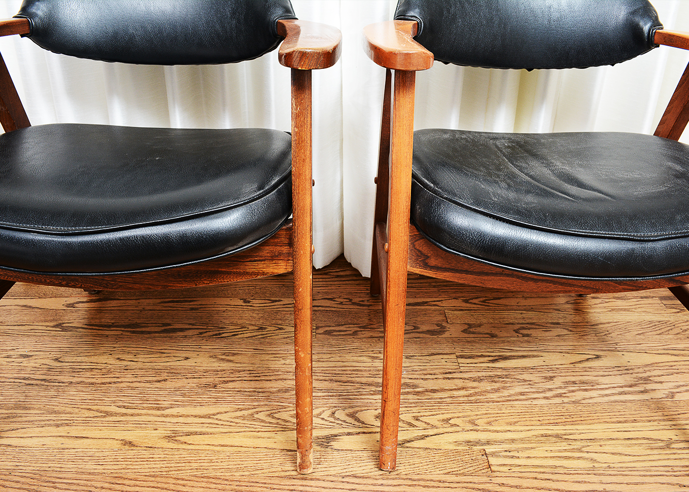 Two Early 1960s Murphy Miller Mid Century Modern Chairs