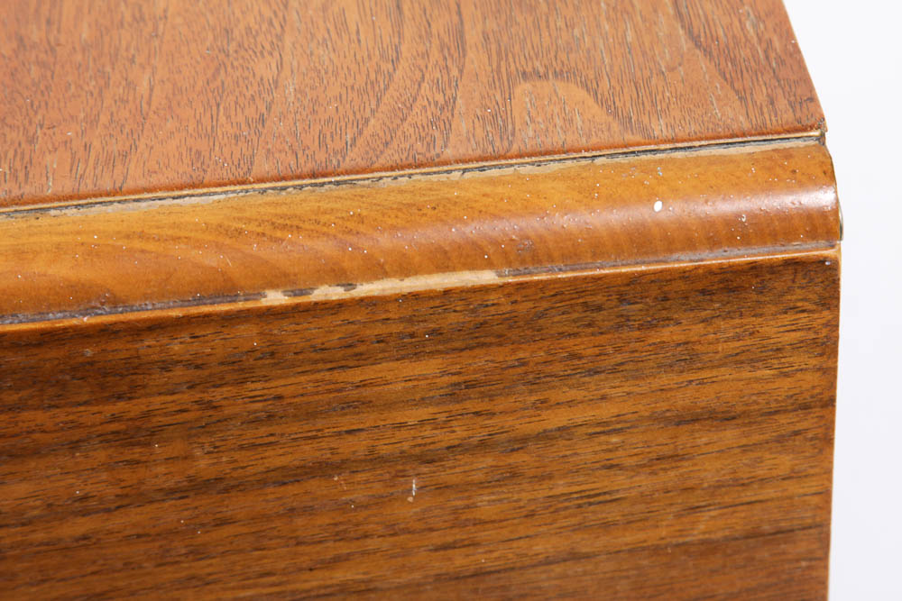 Vintage Detrola Wood Radio