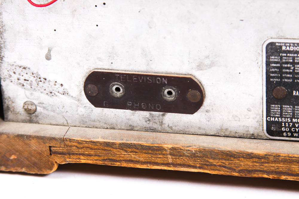 Vintage Detrola Wood Radio