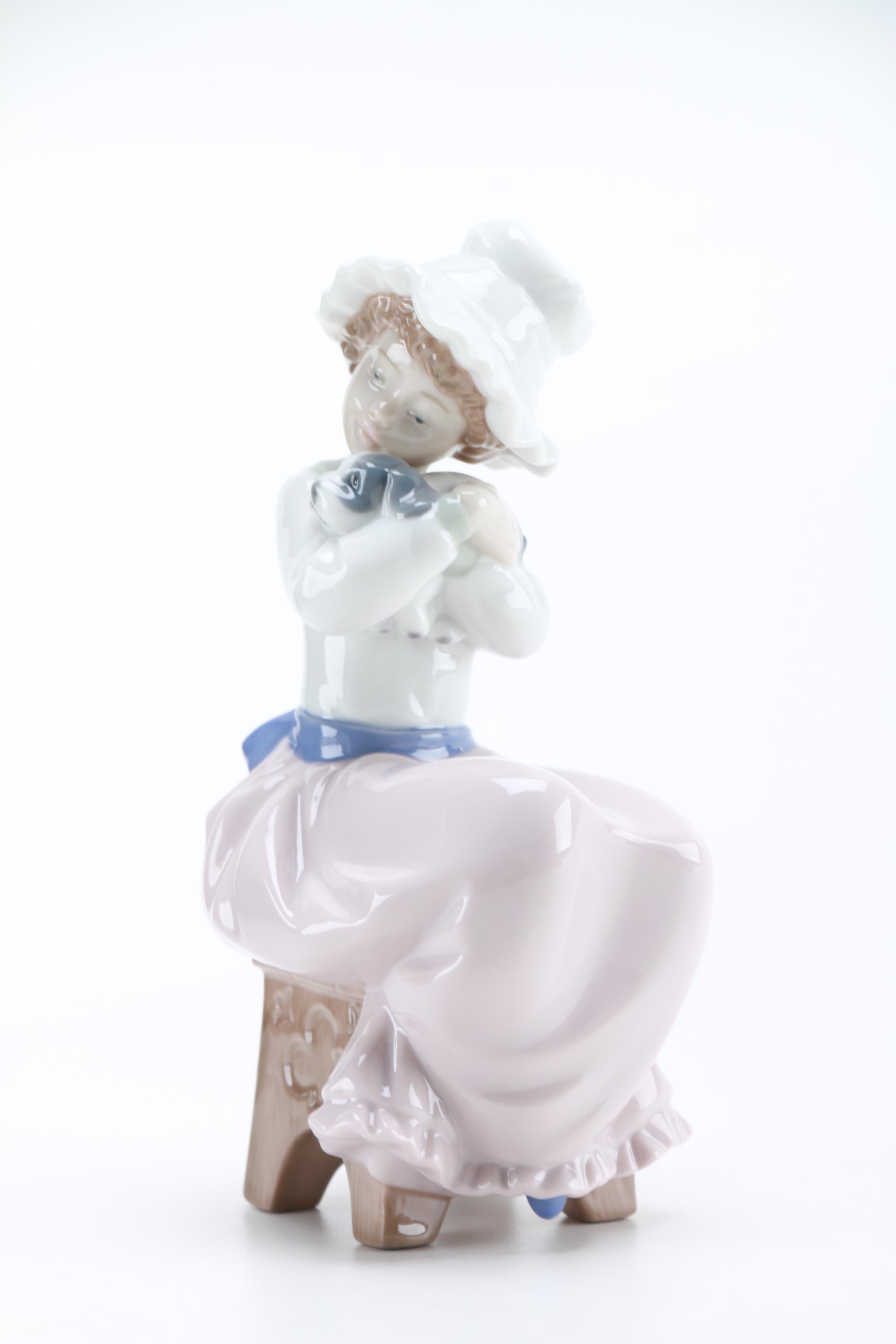 NAO Lladró Porcelain Figurine "A Big Hug"