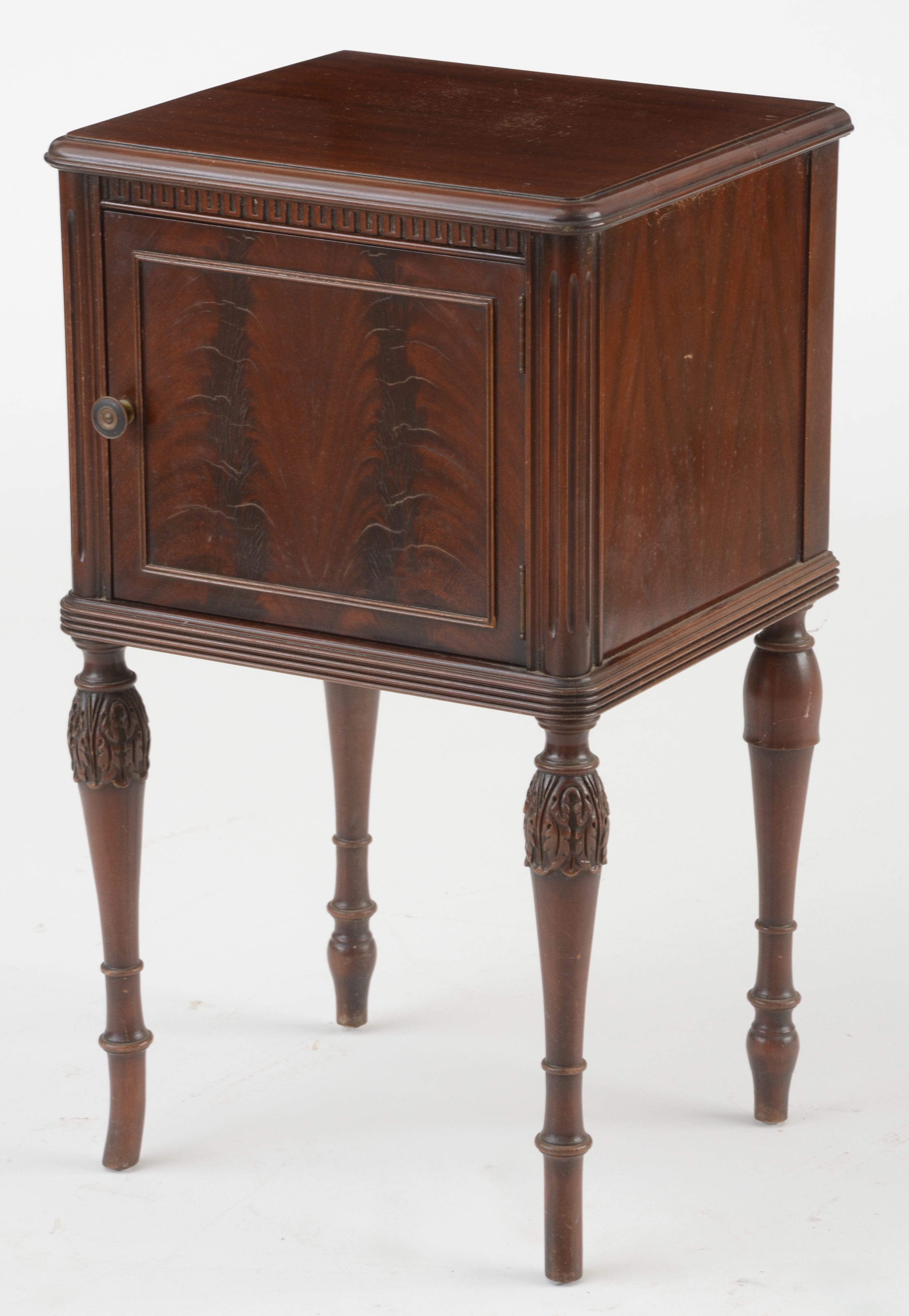 Batesville Furniture Vintage Mahogany Stand