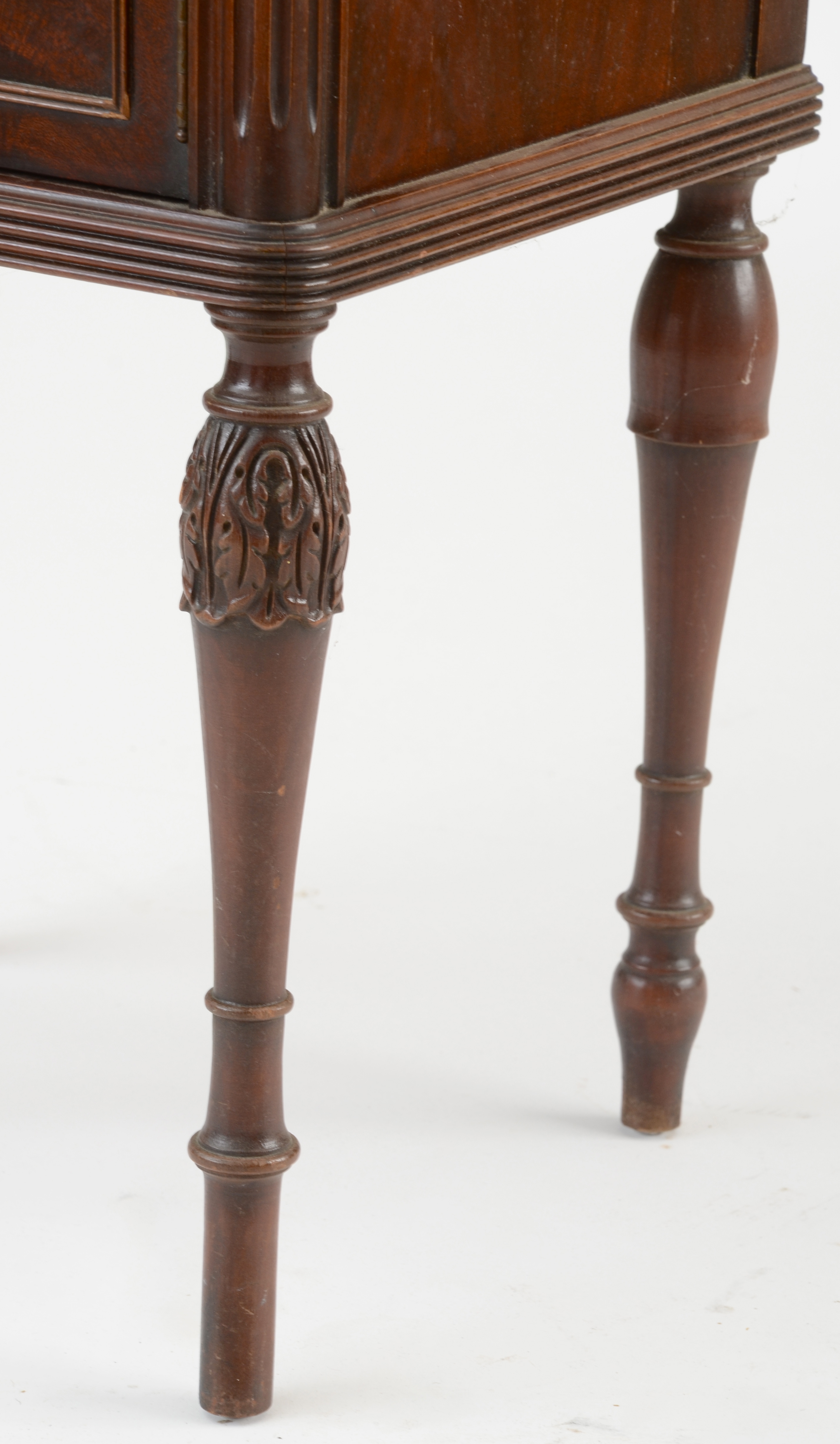 Batesville Furniture Vintage Mahogany Stand