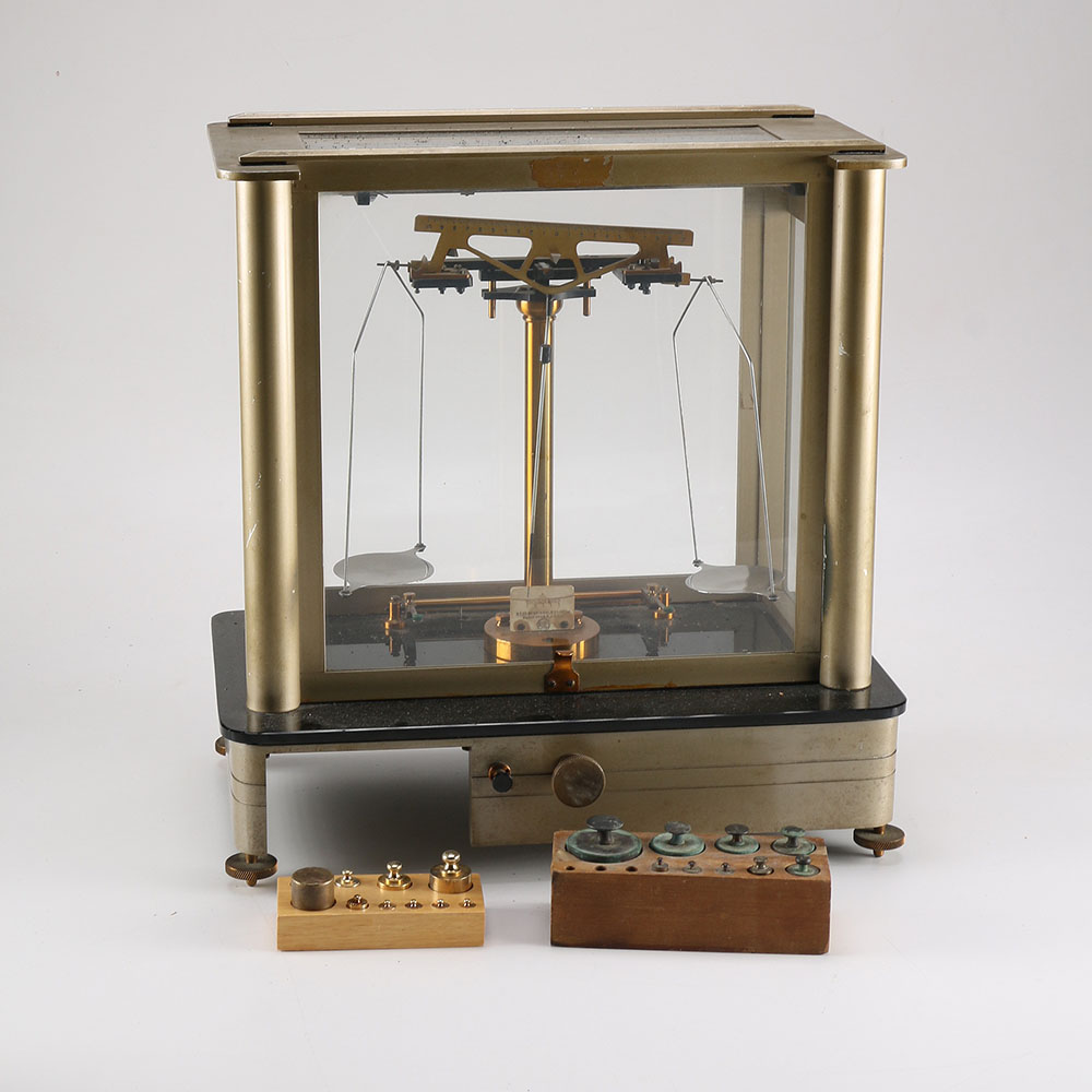 Seederer-Kohlbusch Inc. Antique Scientific Scale with Weights