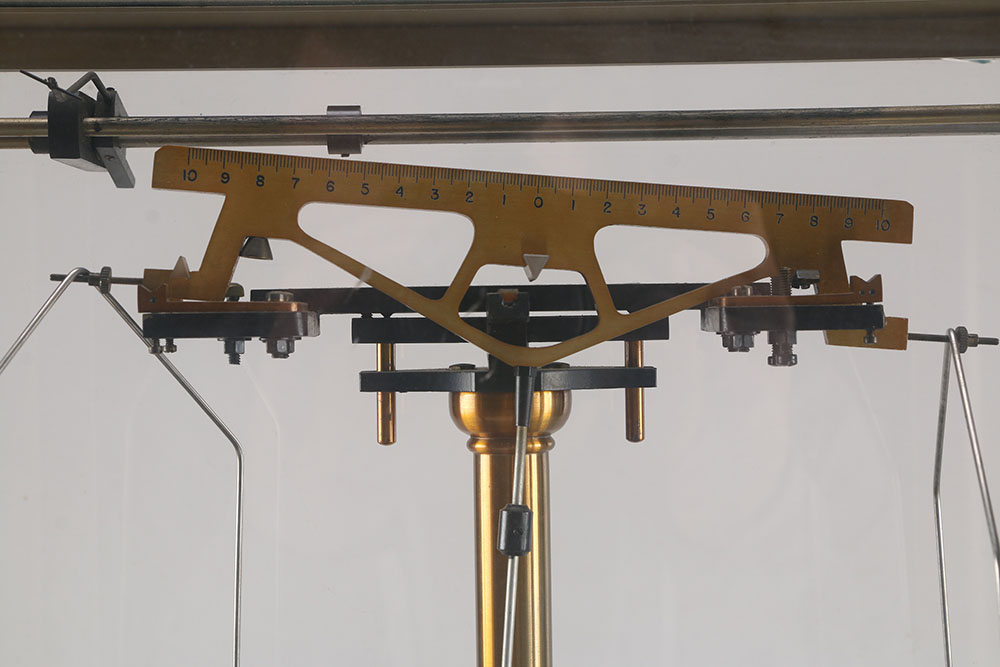 Seederer-Kohlbusch Inc. Antique Scientific Scale with Weights