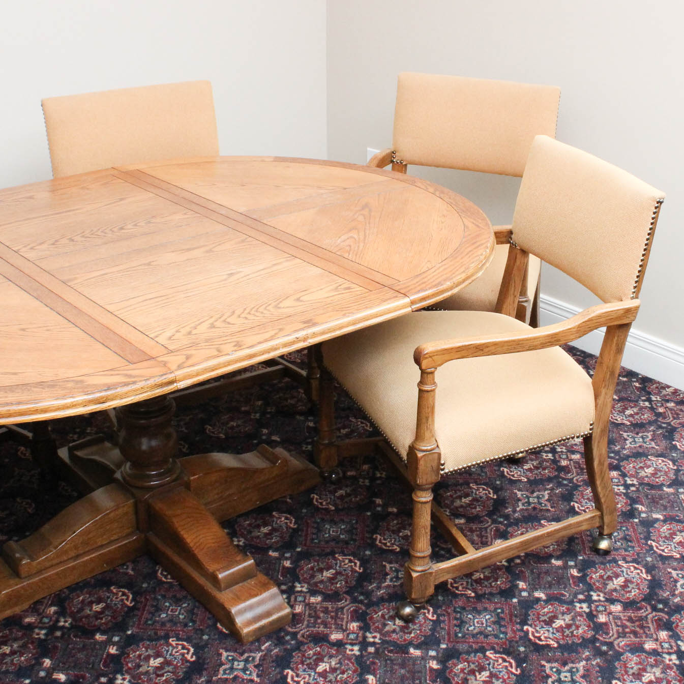Chatham Oaks by Drexel Oak Table and Chairs