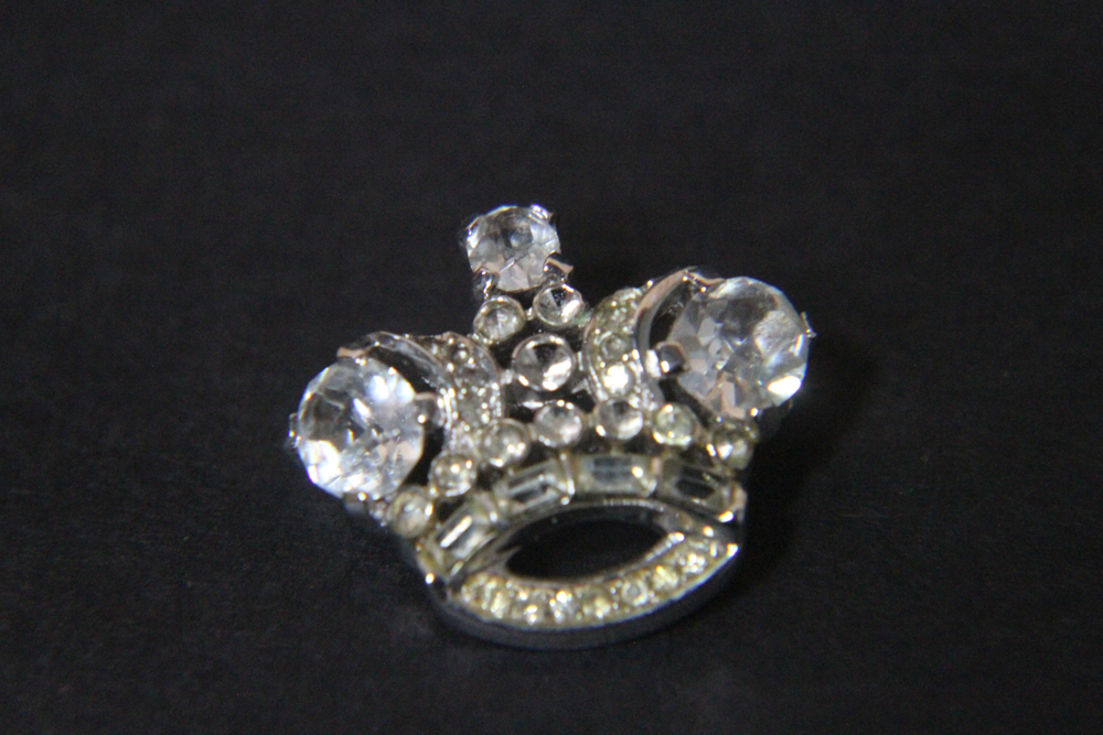 Assortment of Vintage Brooches