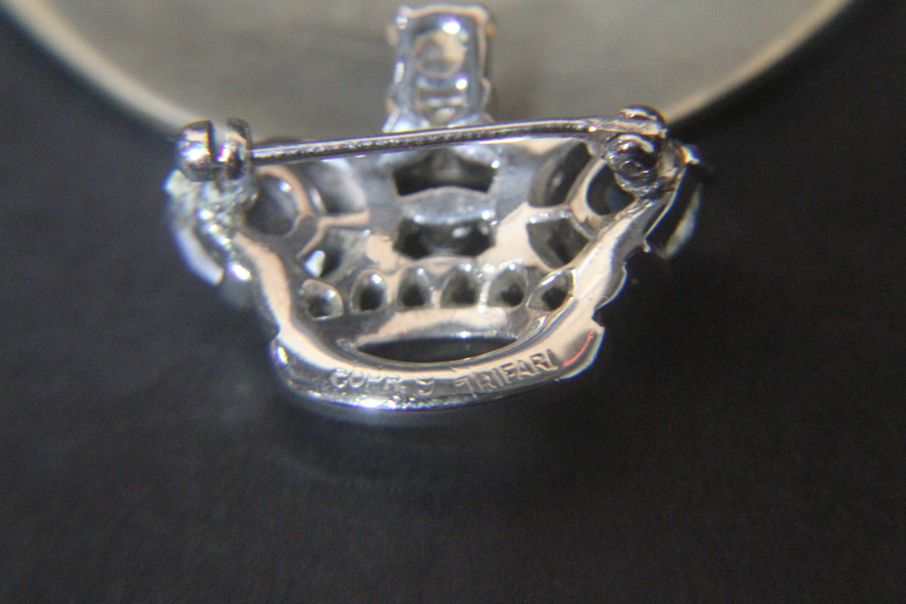 Assortment of Vintage Brooches