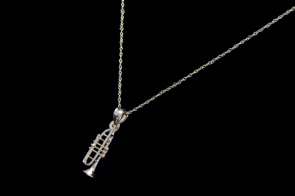 14K Yellow Gold Trumpet Pendant with Chain