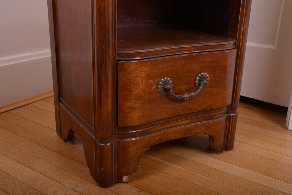 Tomlinson Furniture Bedside Table