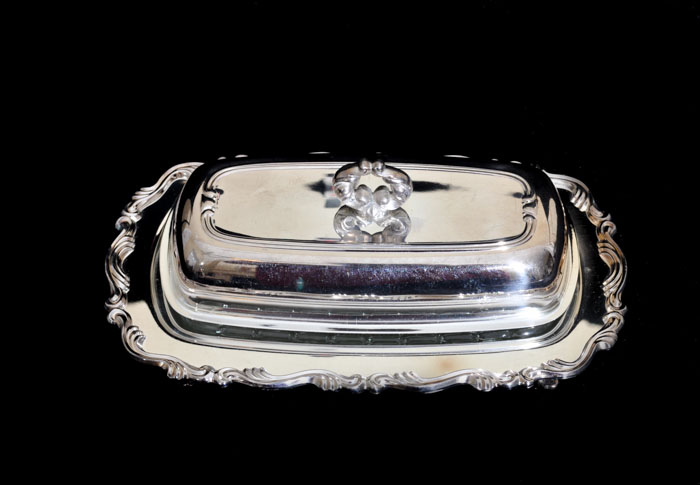 Wm. Rogers Silver Plated Footed Butter Dish