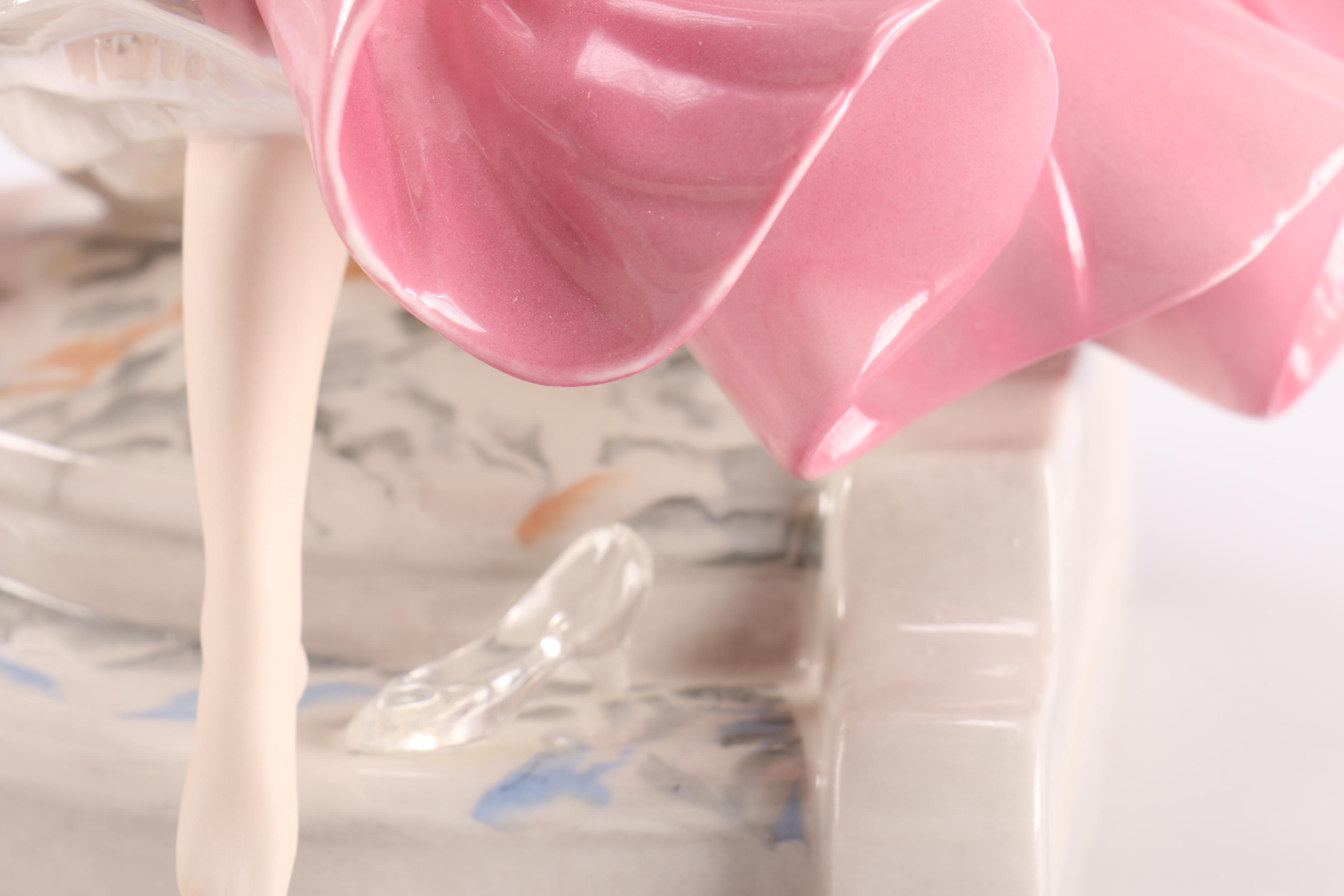 Franklin Mint Cinderella Porcelain Figurine