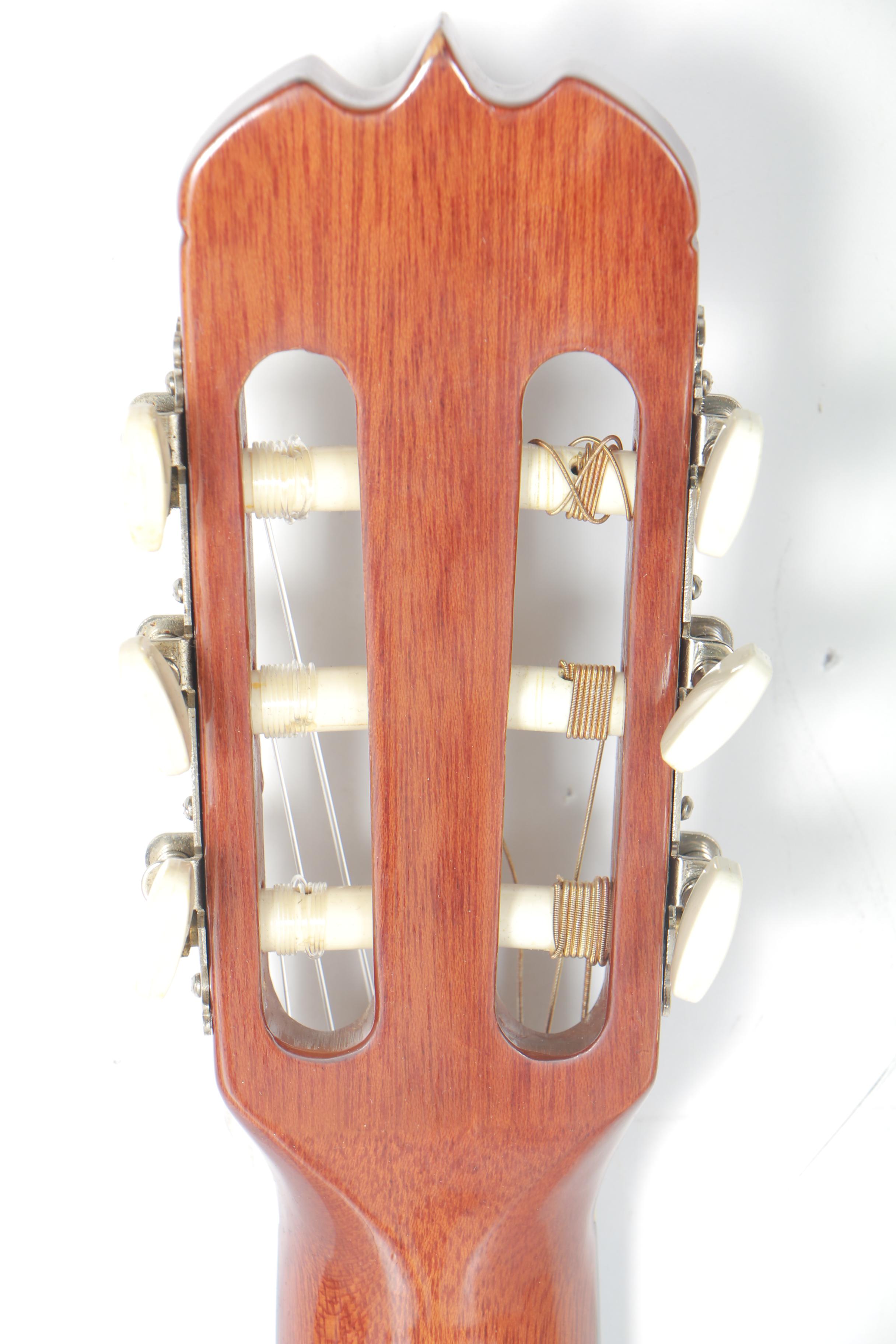 Hondo H310A Classical Style Acoustic Guitar and Case