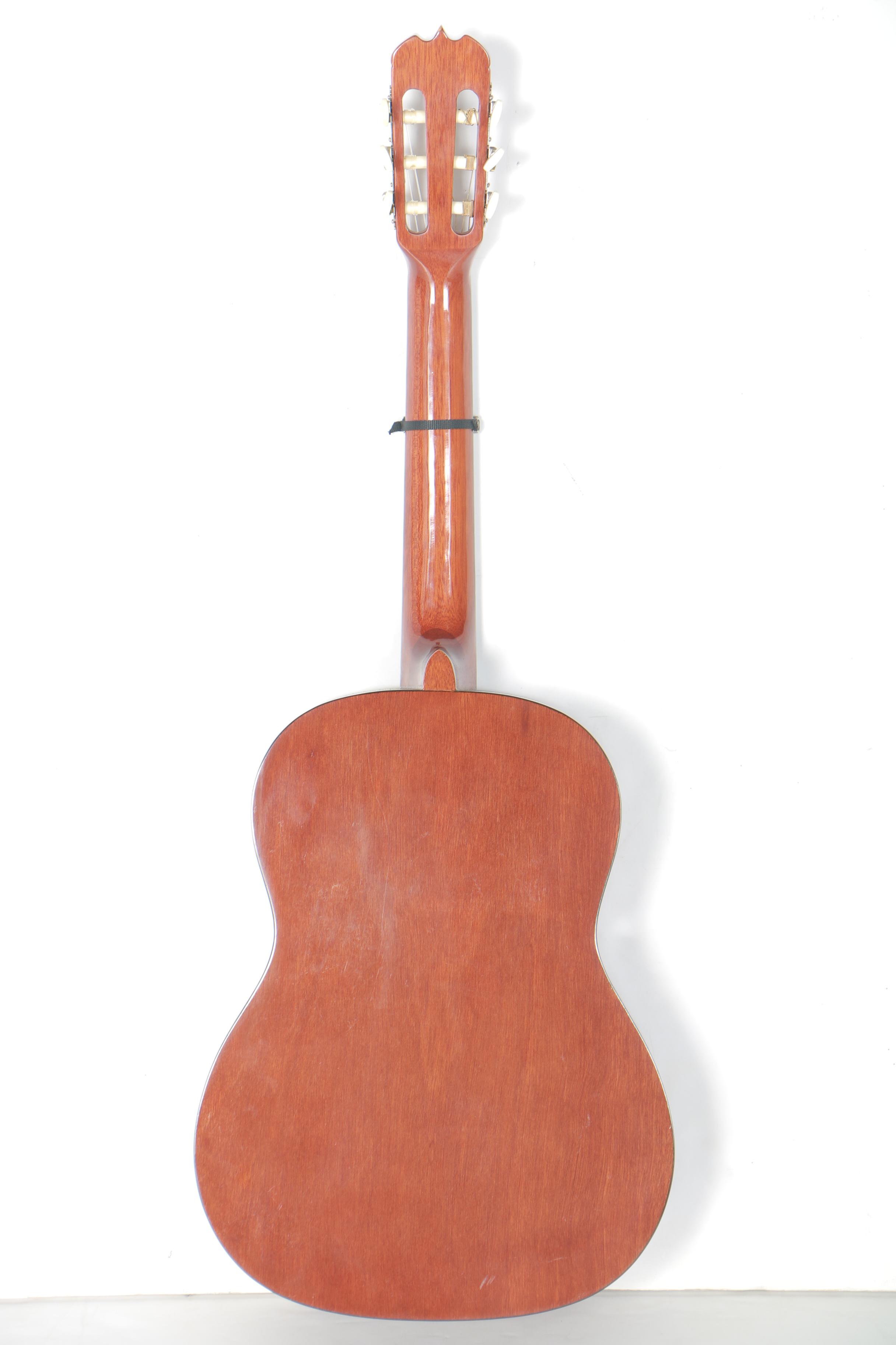 Hondo H310A Classical Style Acoustic Guitar and Case