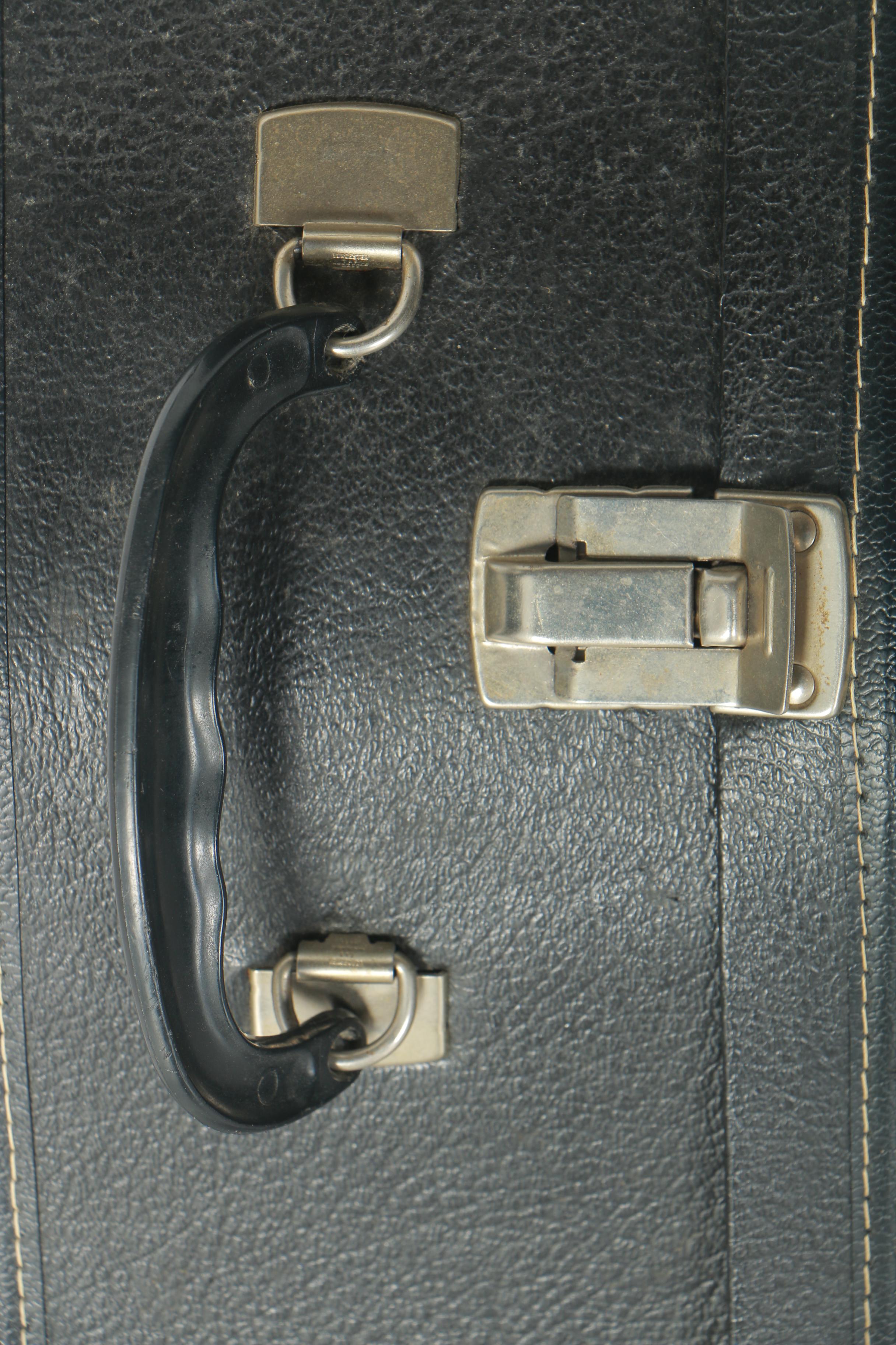 Hondo H310A Classical Style Acoustic Guitar and Case