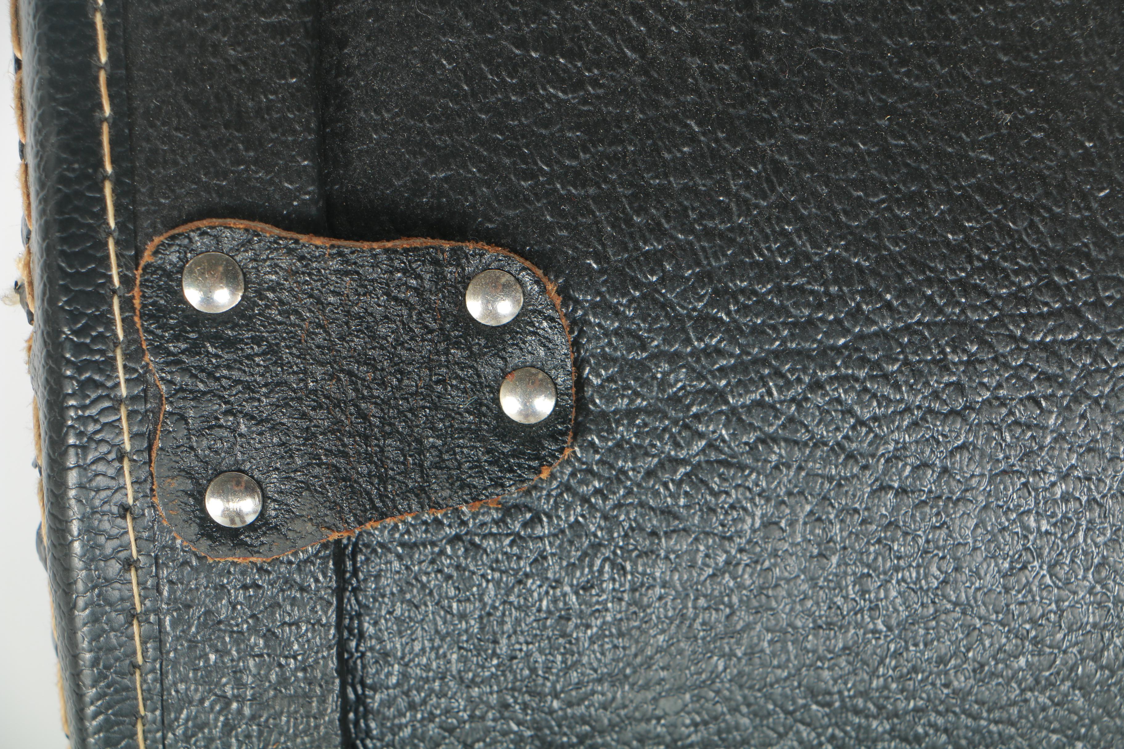 Hondo H310A Classical Style Acoustic Guitar and Case