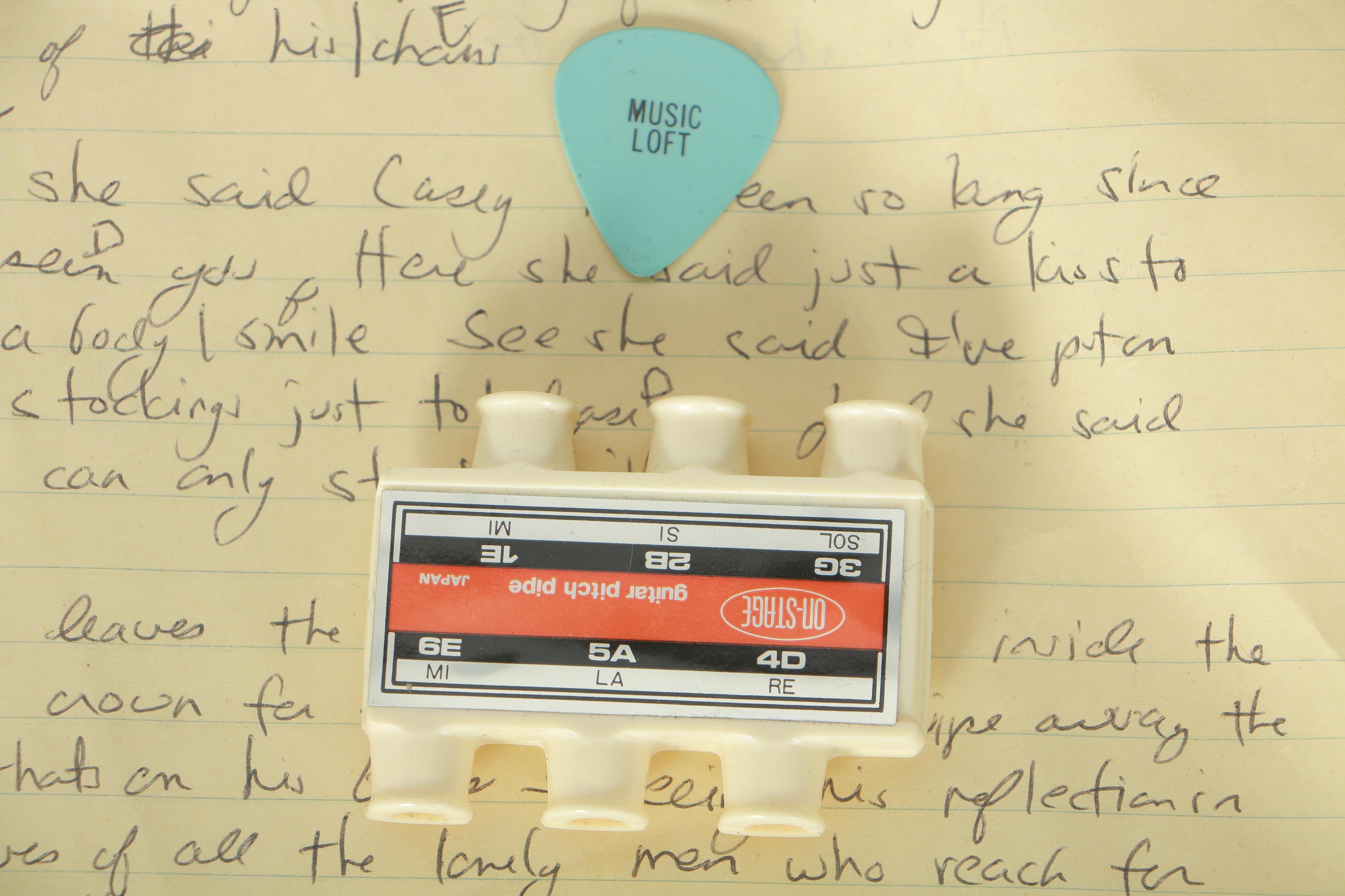 Hondo H310A Classical Style Acoustic Guitar and Case