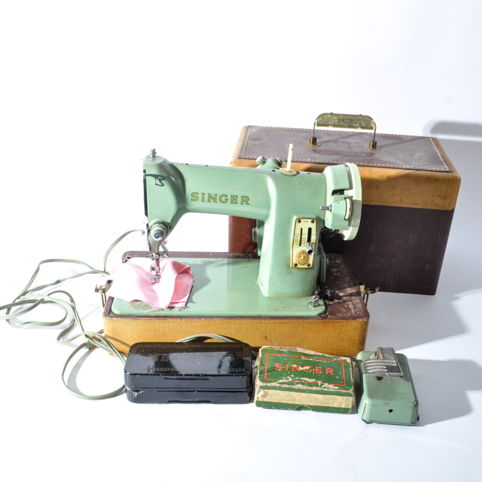 Vintage Green Singer Sewing Machine