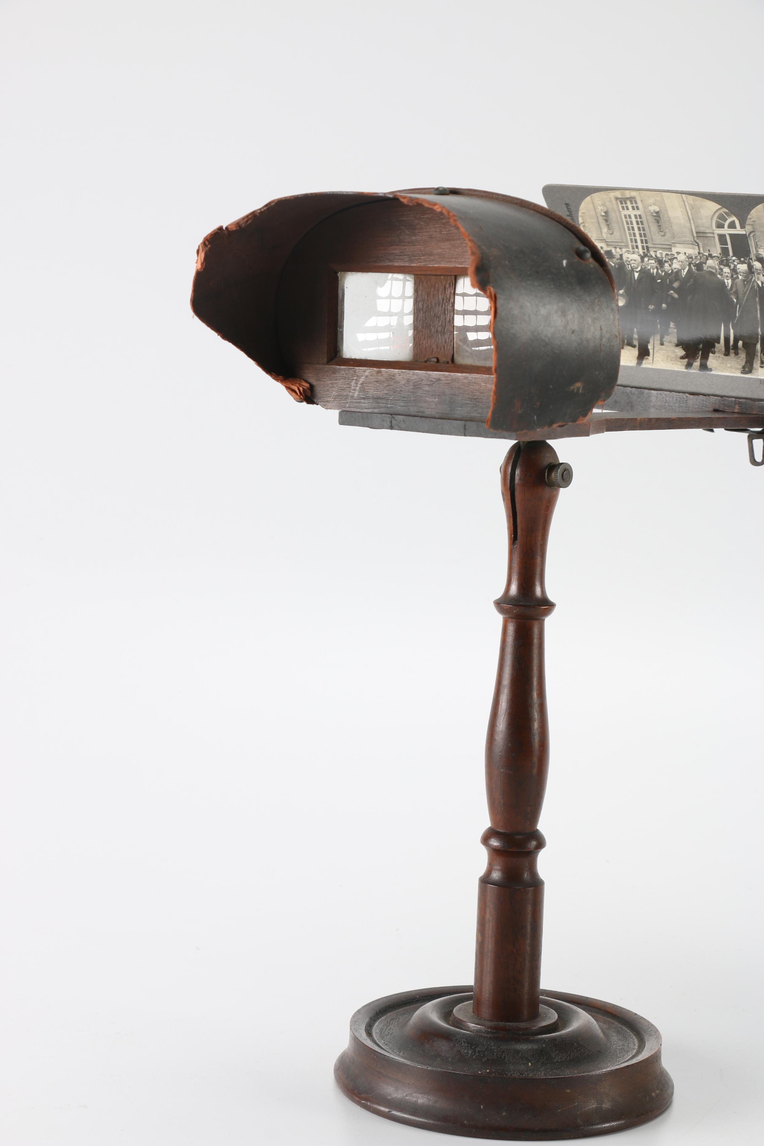 Stereoscope with World War I Stereo Cards