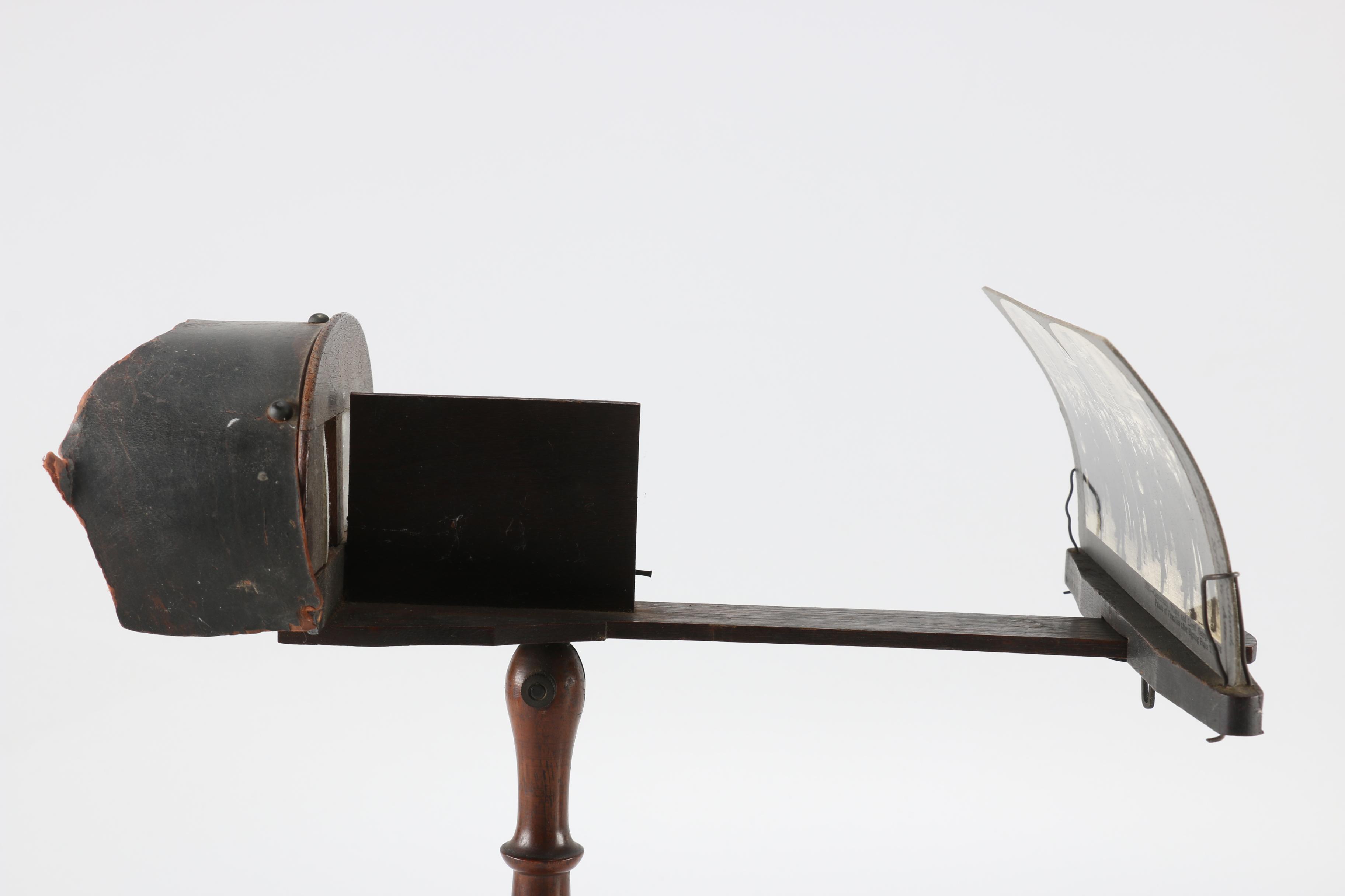 Stereoscope with World War I Stereo Cards